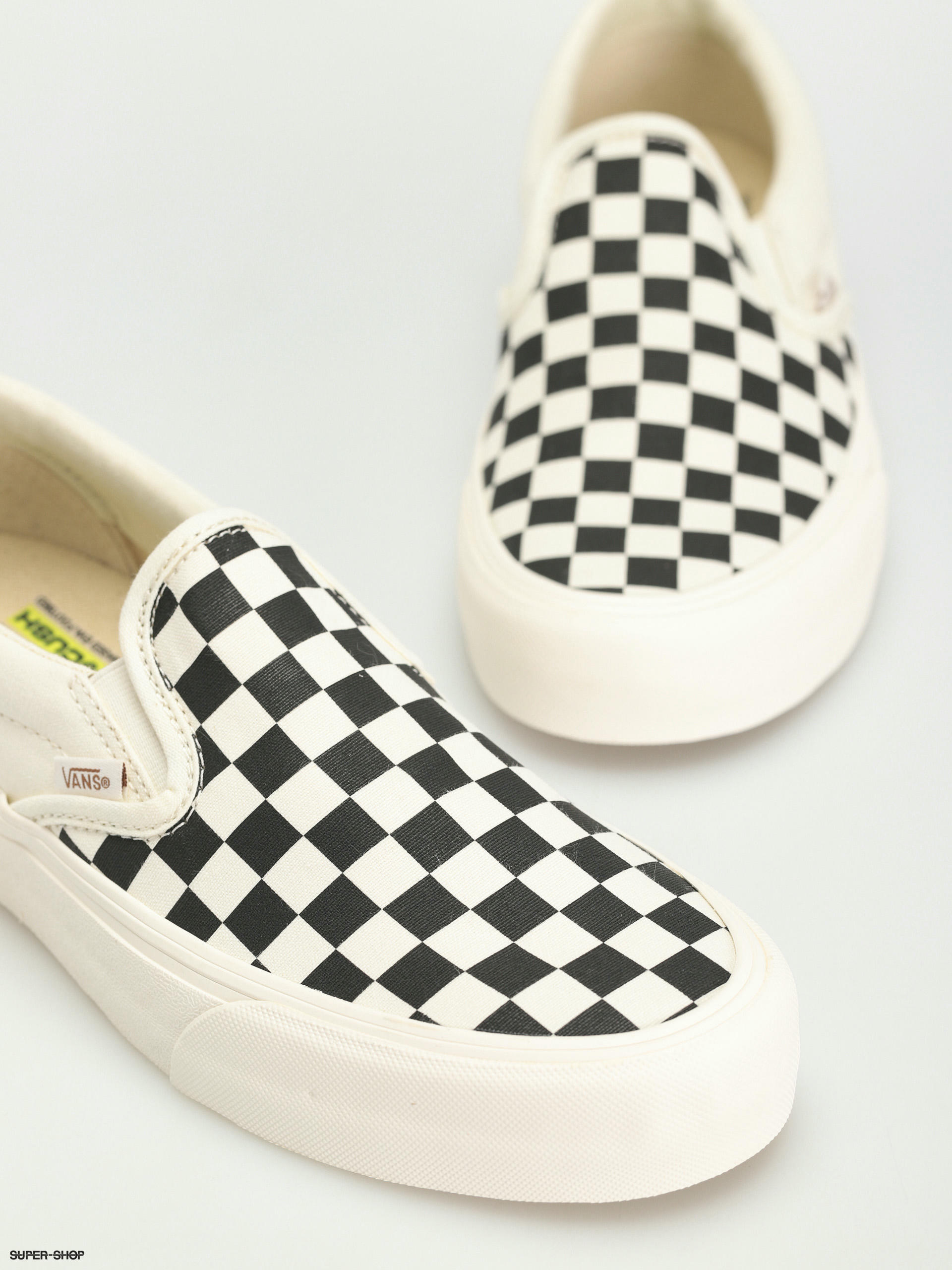 Vans Slip On VR3 Shoes (checkerboard black/marshmallow)