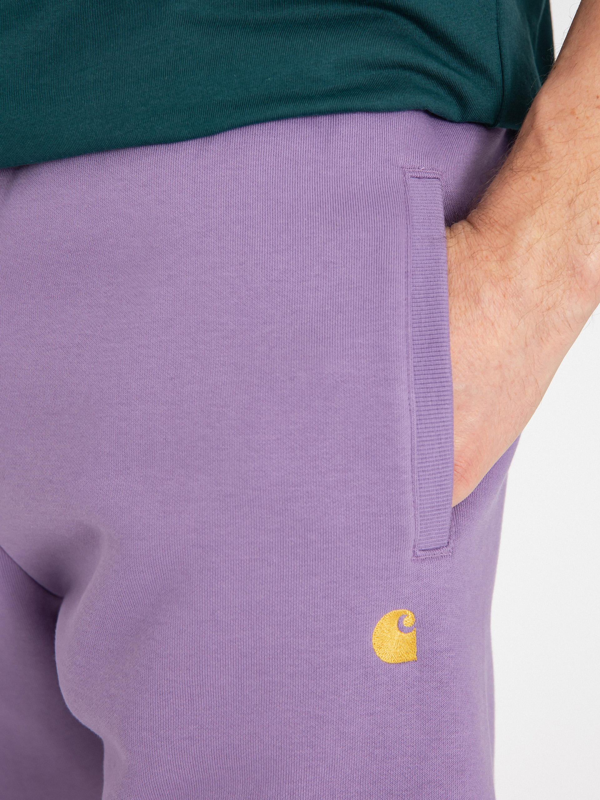 Carhartt WIP Chase Shorts (violanda/gold)