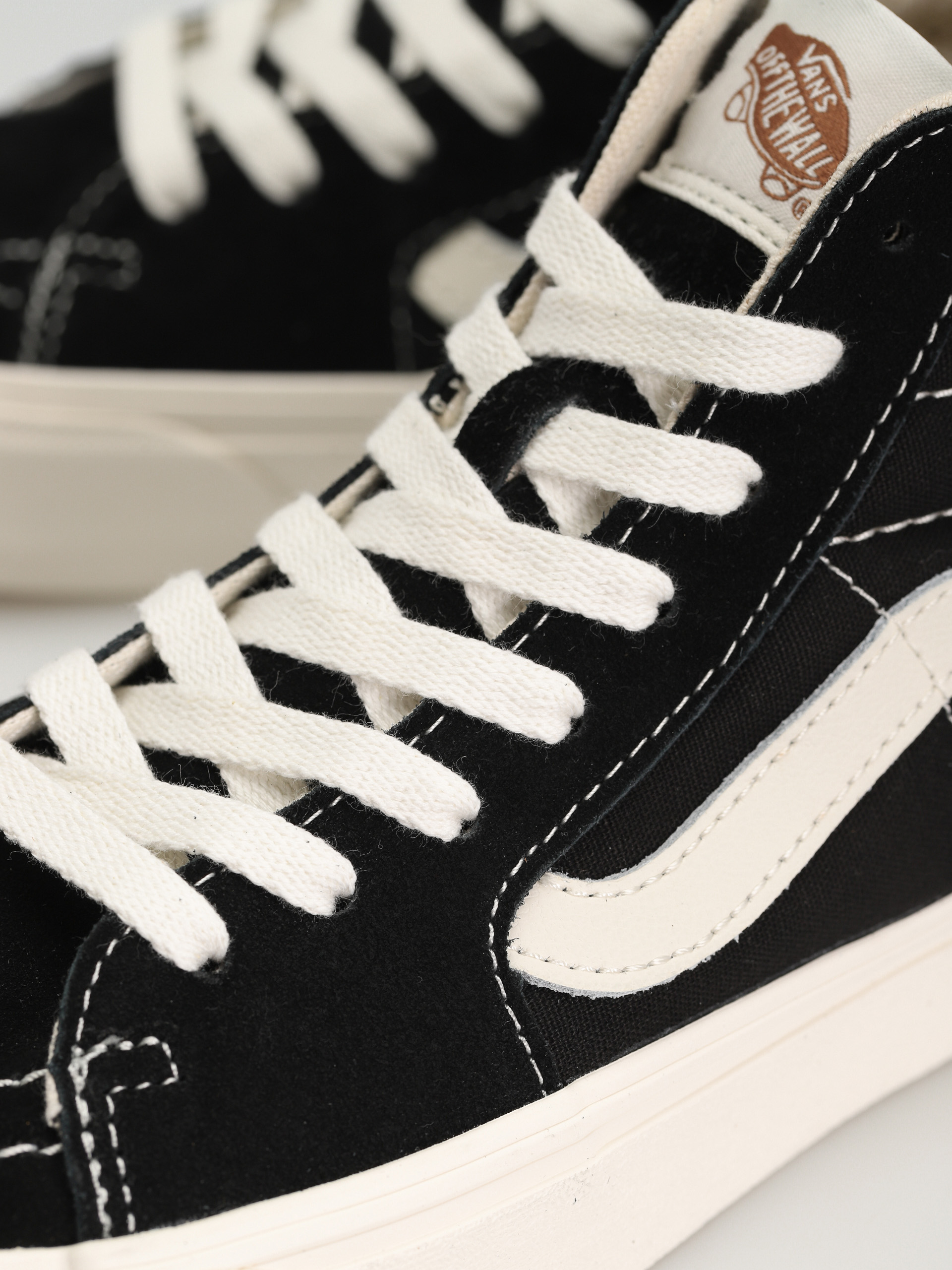 Vans Sk8 Hi VR3 Shoes (black/marshmallow)
