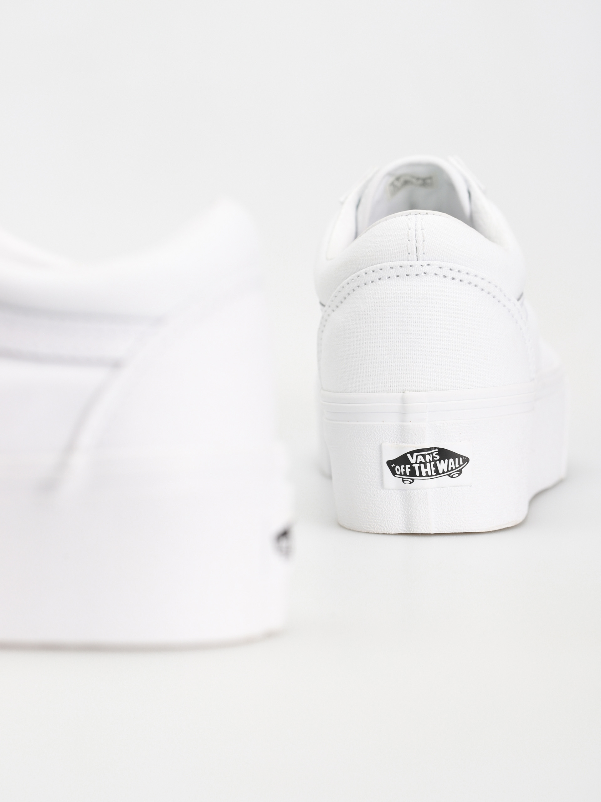 Vans old skool on sale true white leather