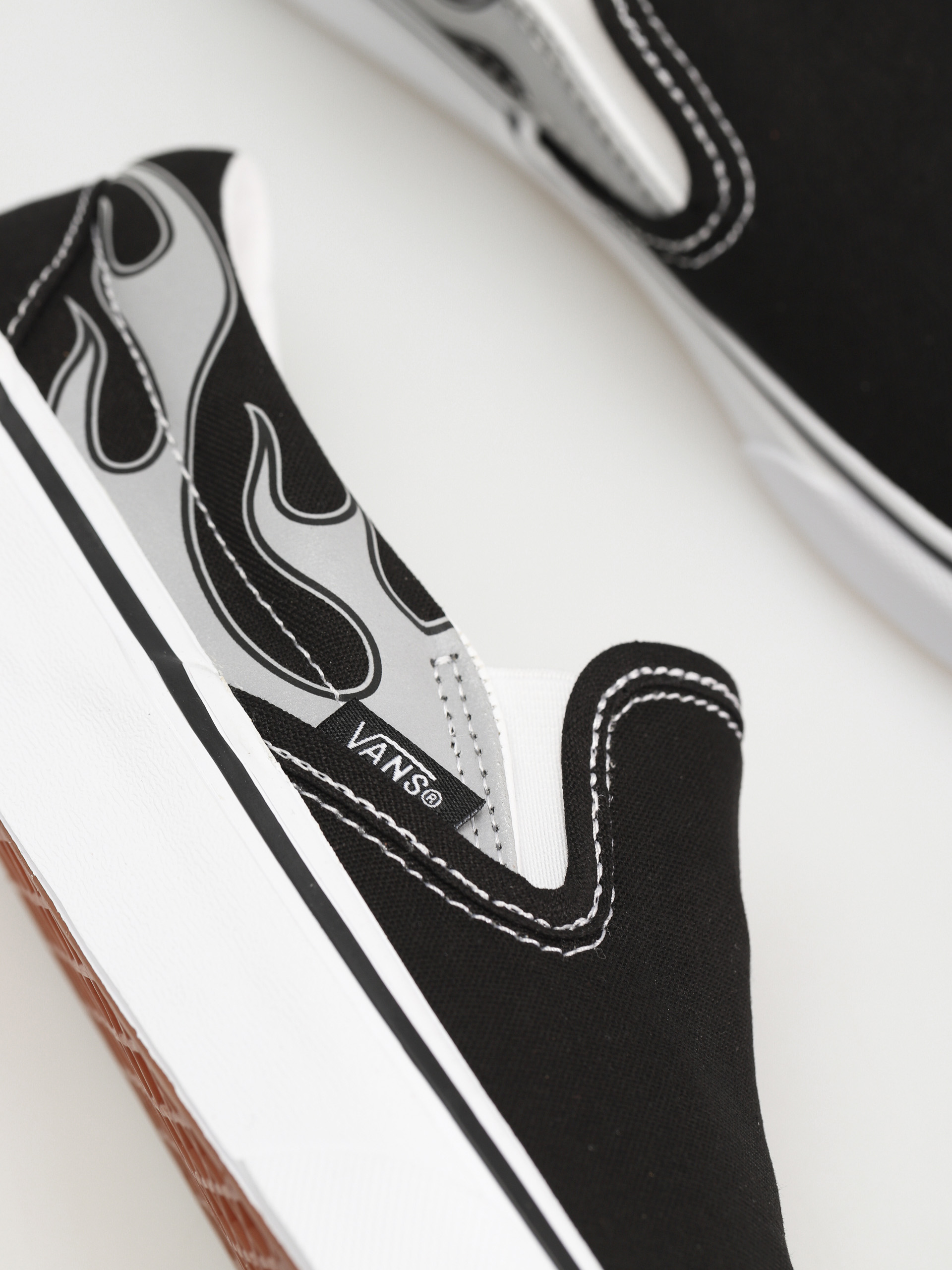 Vans Classic Slip On Shoes (reflective flame black)