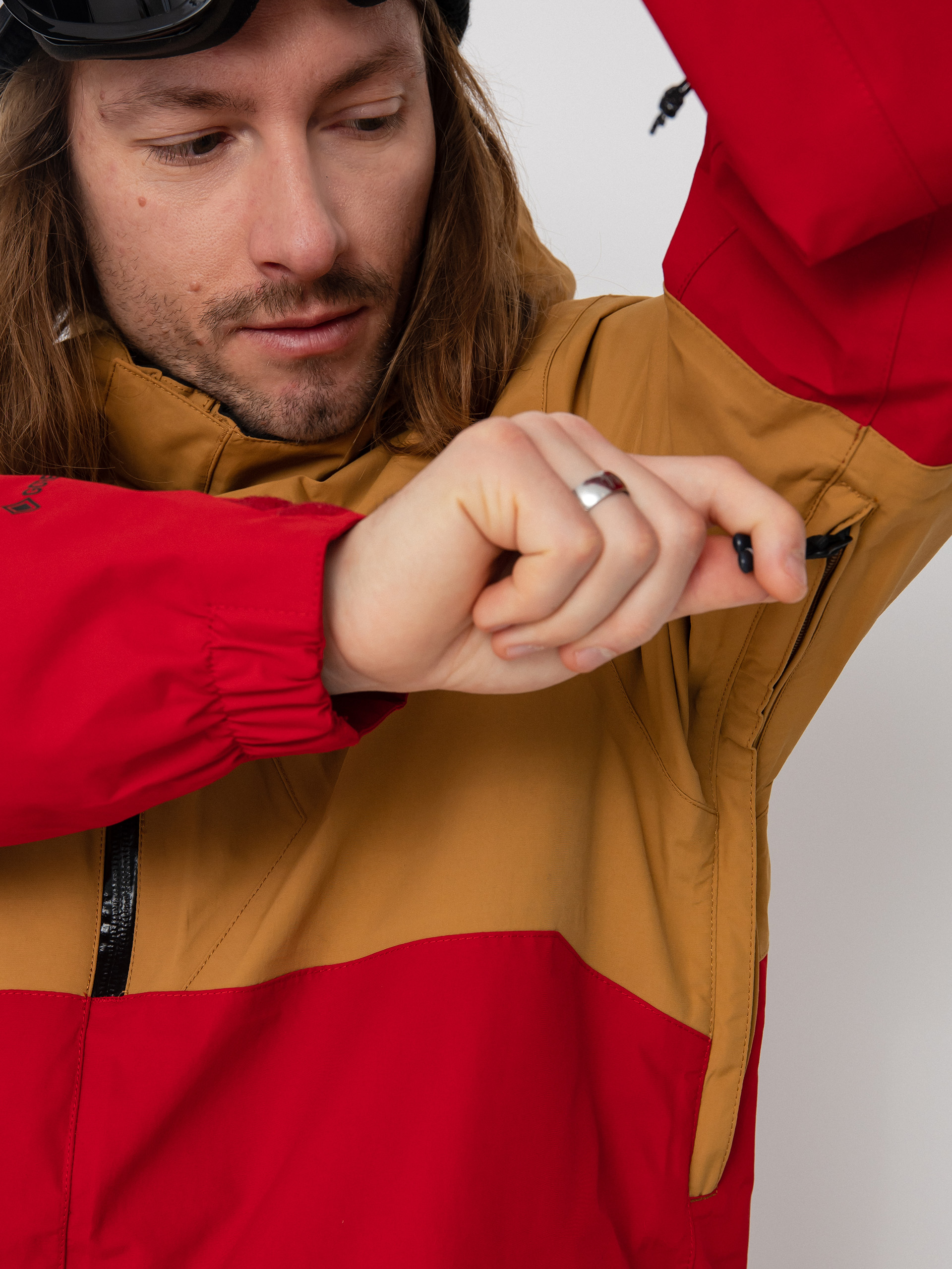 Mens Volcom L Gore Tex Snowboard jacket (caramel)