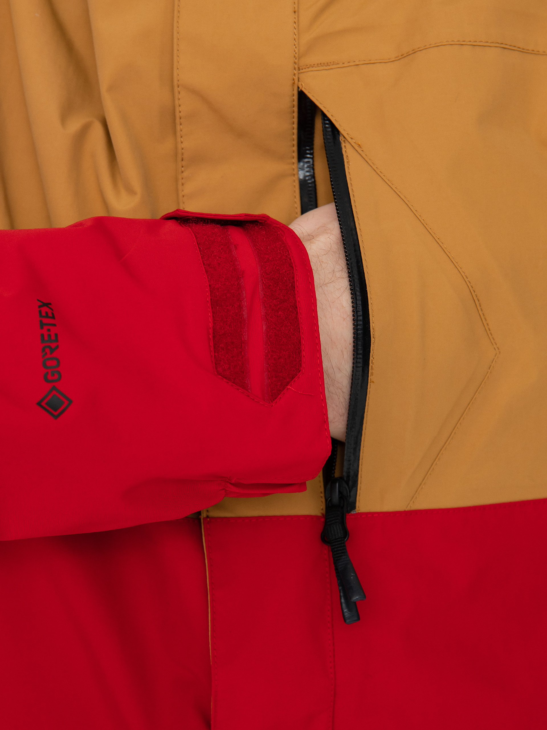 Mens Volcom L Gore Tex Snowboard jacket (caramel)