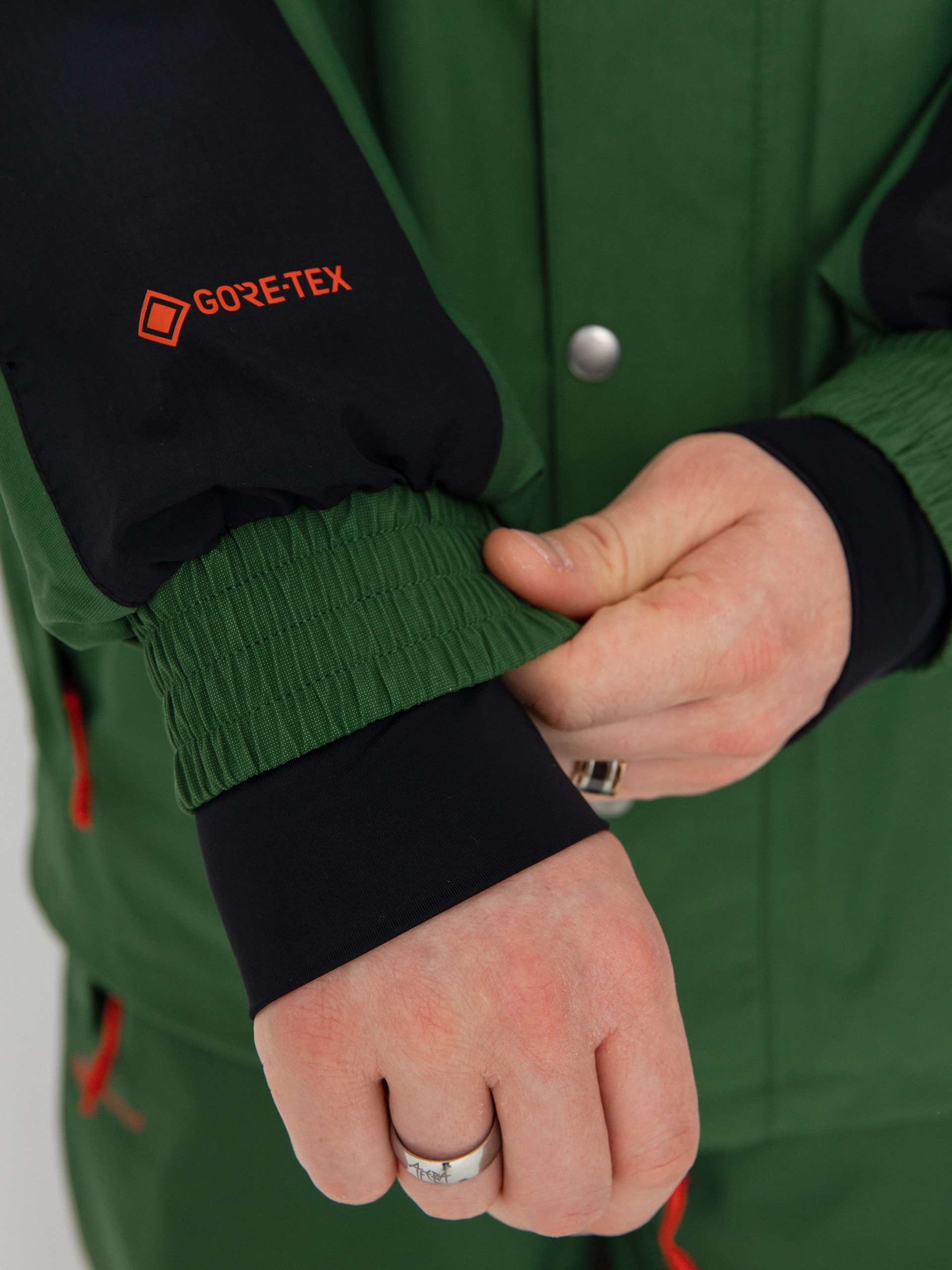 Mens Volcom Longo Gore Tex Snowboard jacket (military)