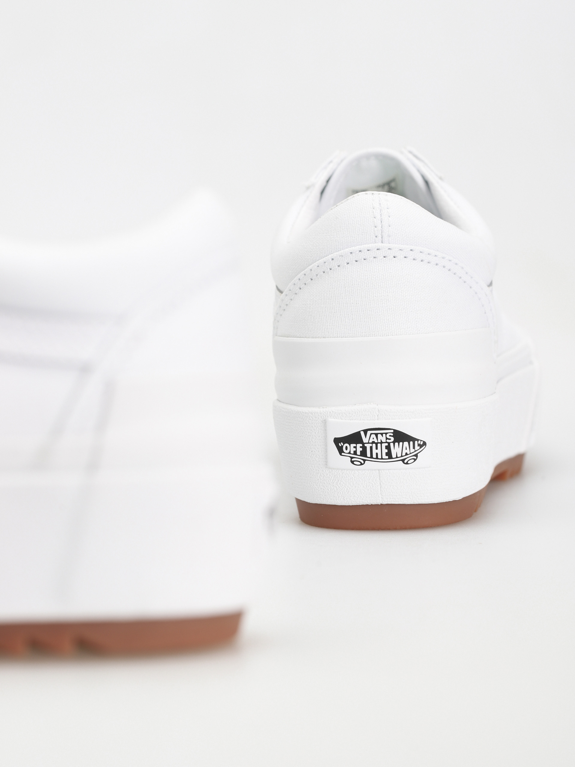 Vans old skool on sale triple white leather