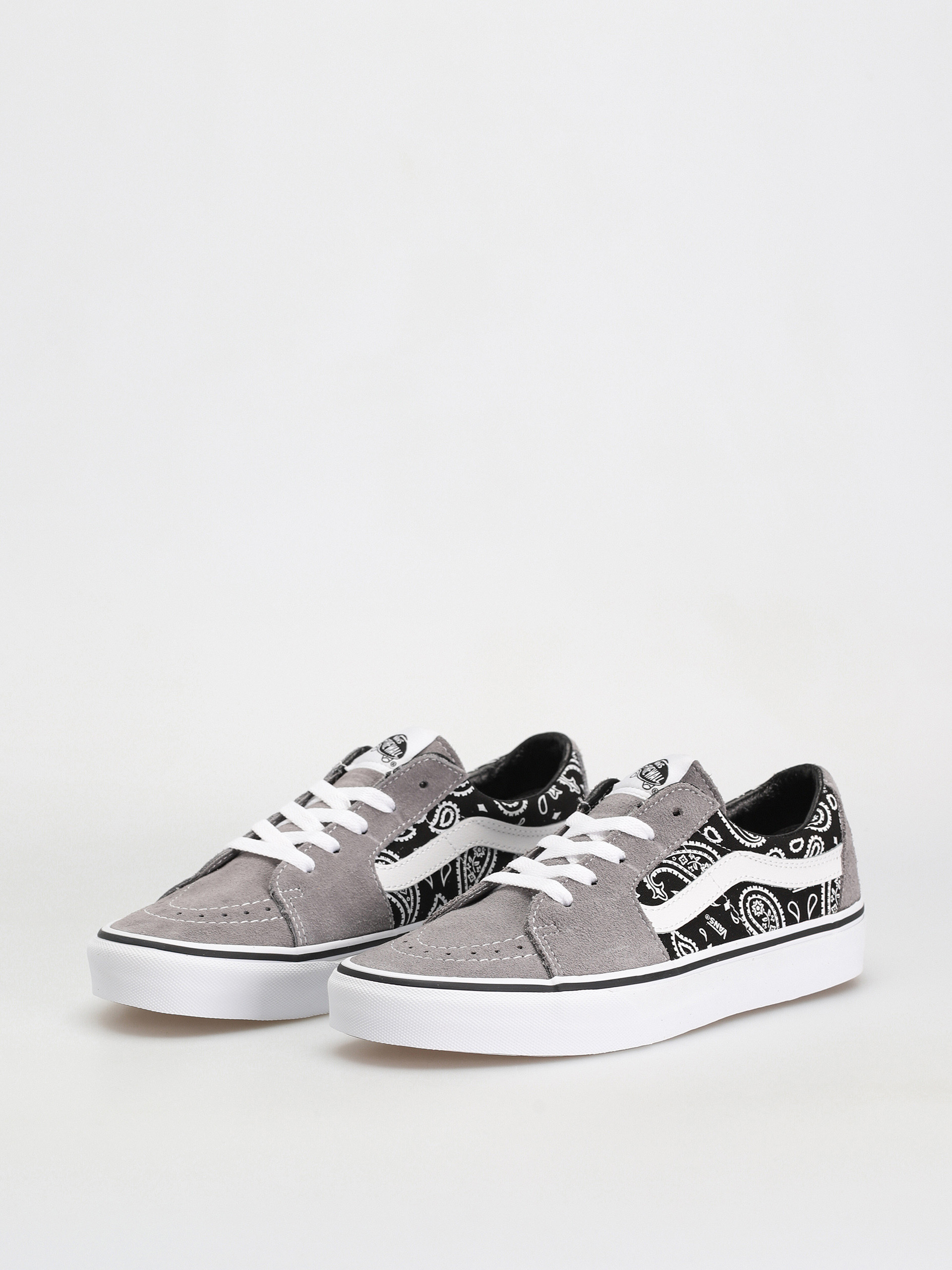 Vans Sk8 Low Shoes (paisley gray/true white)