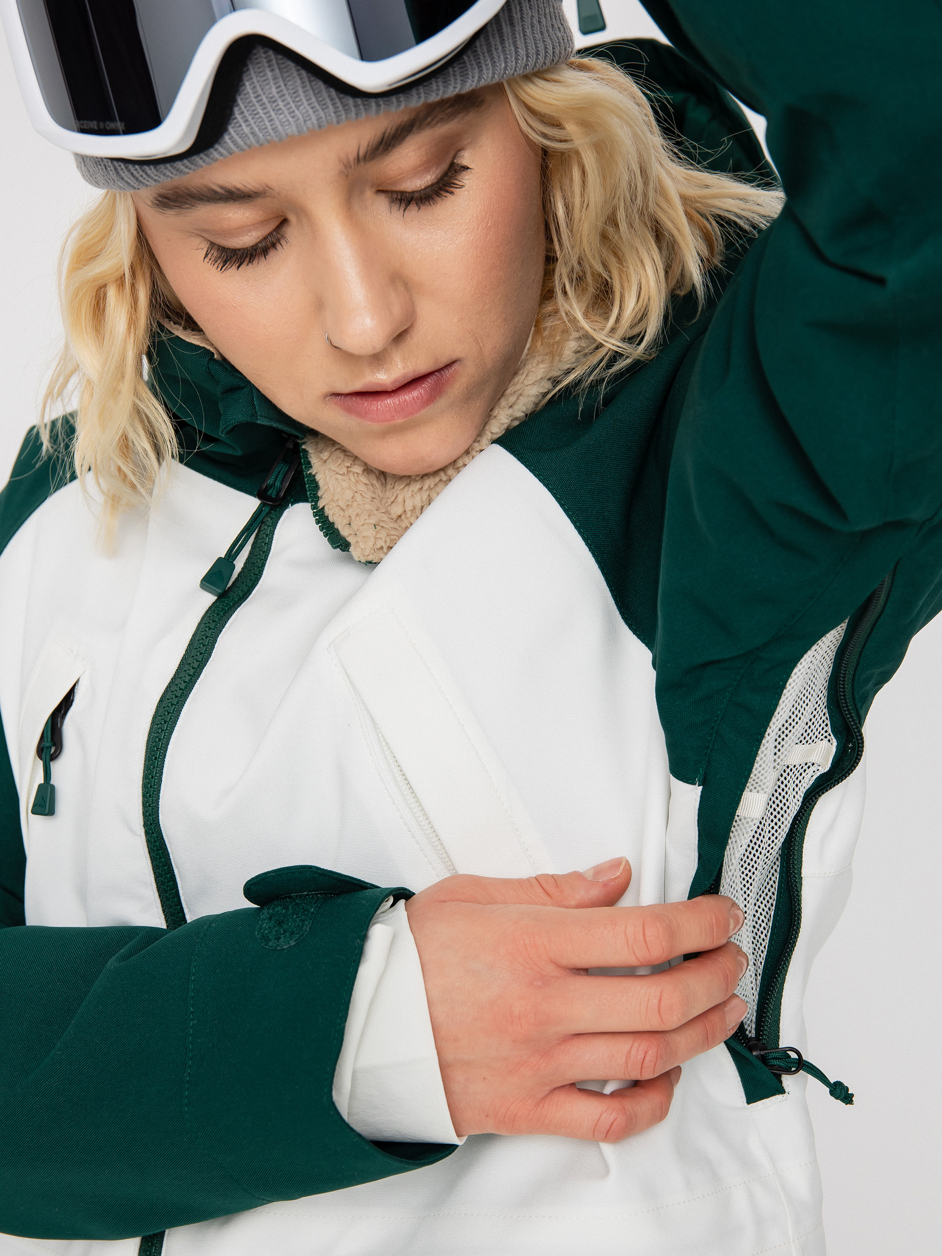 Damen Burton Prowess Snowboardjacke (botanical garden/stout white)