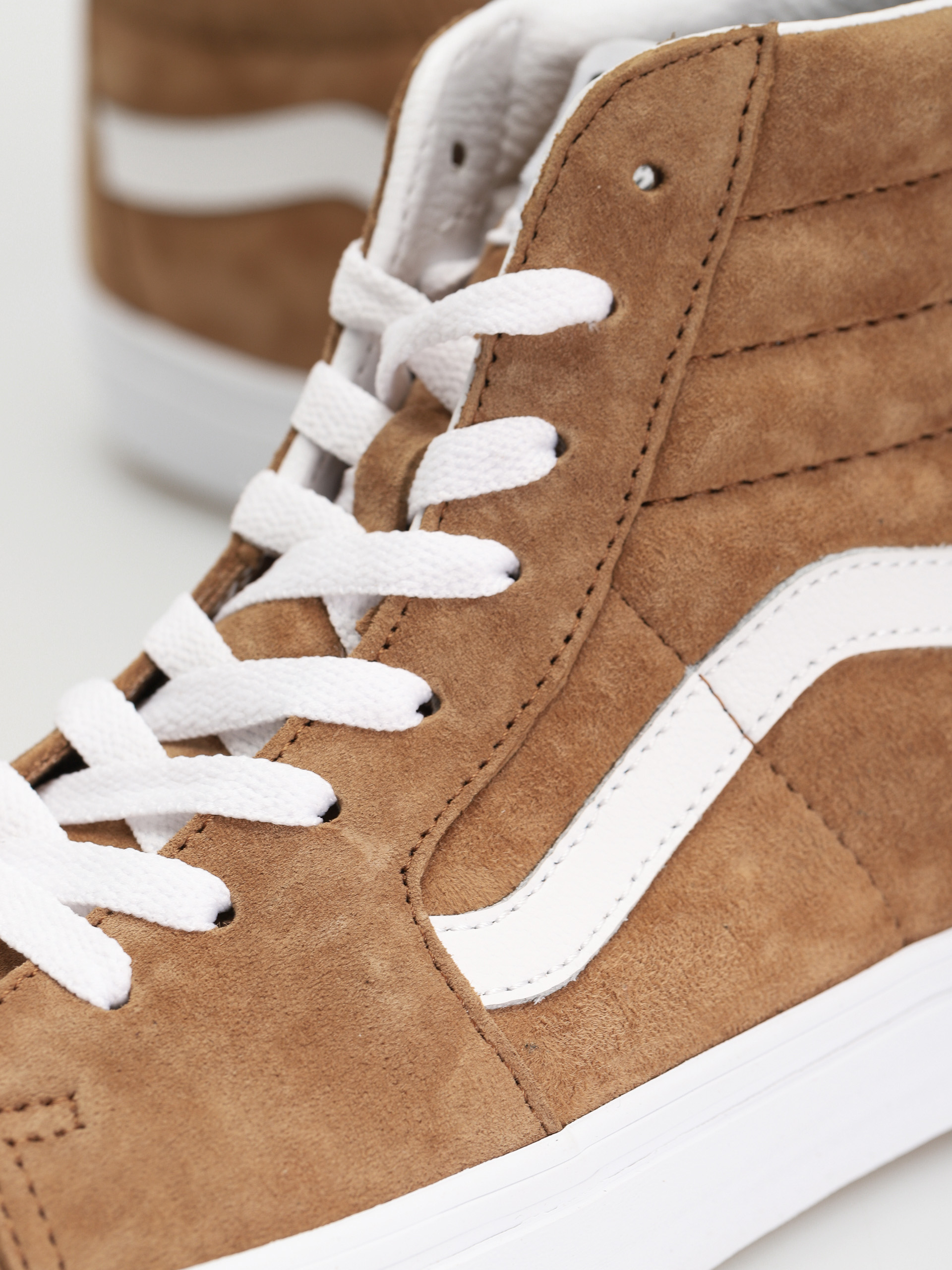 Vans Sk8 Hi Shoes (pig suede tobacco brown)