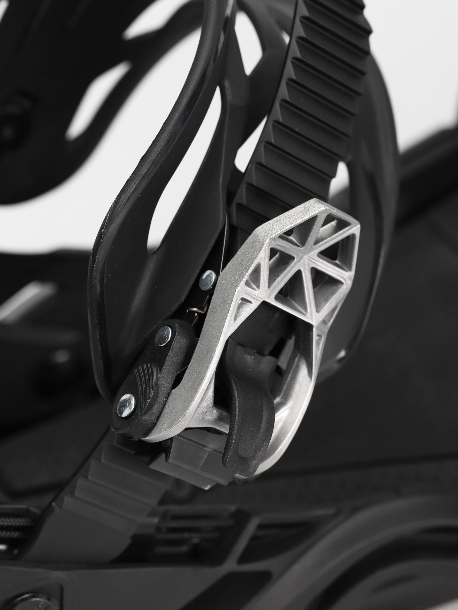 Mens Salomon District Snowboard bindings (black)