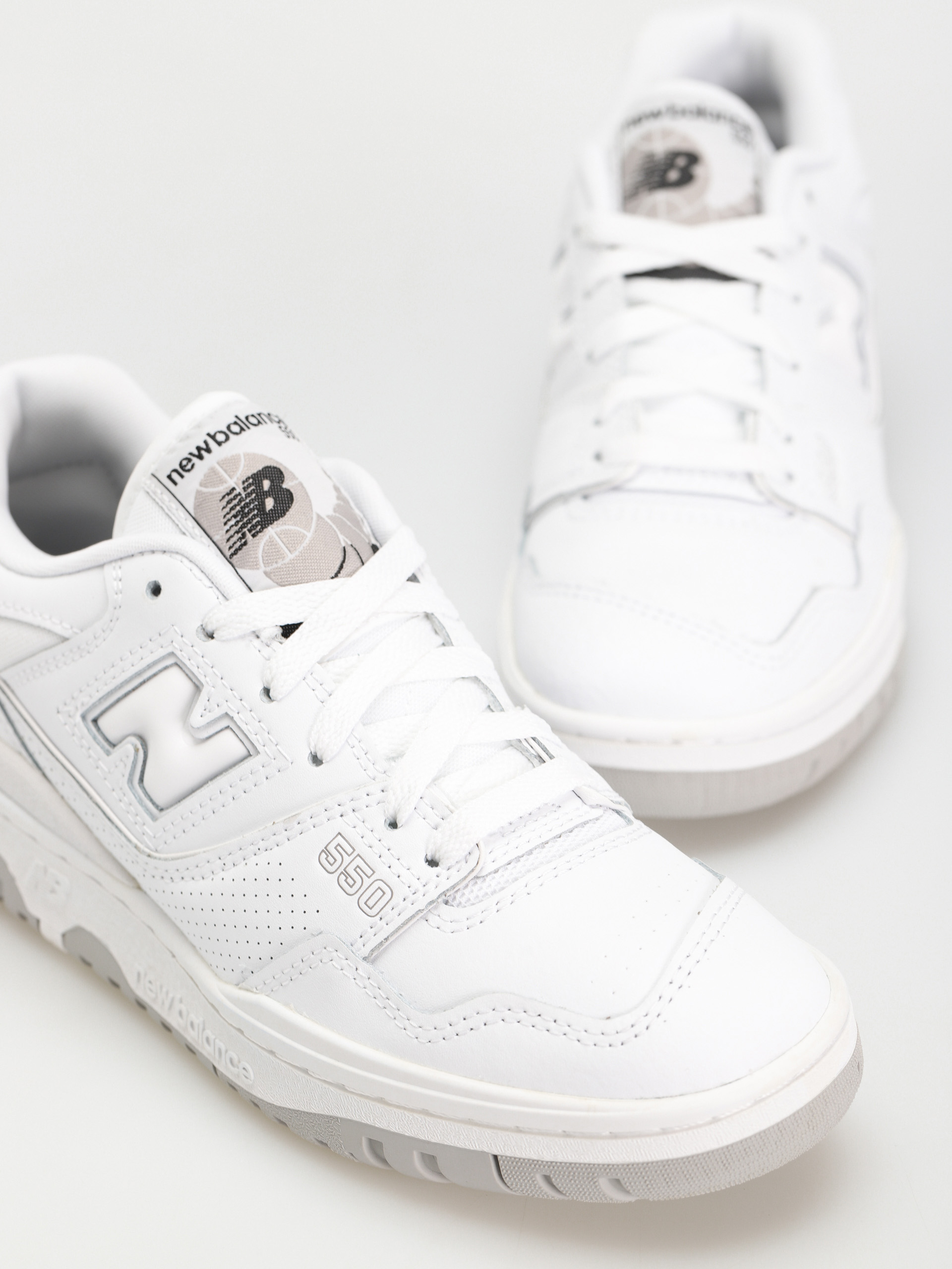 New Balance 550 Shoes (white/grey)