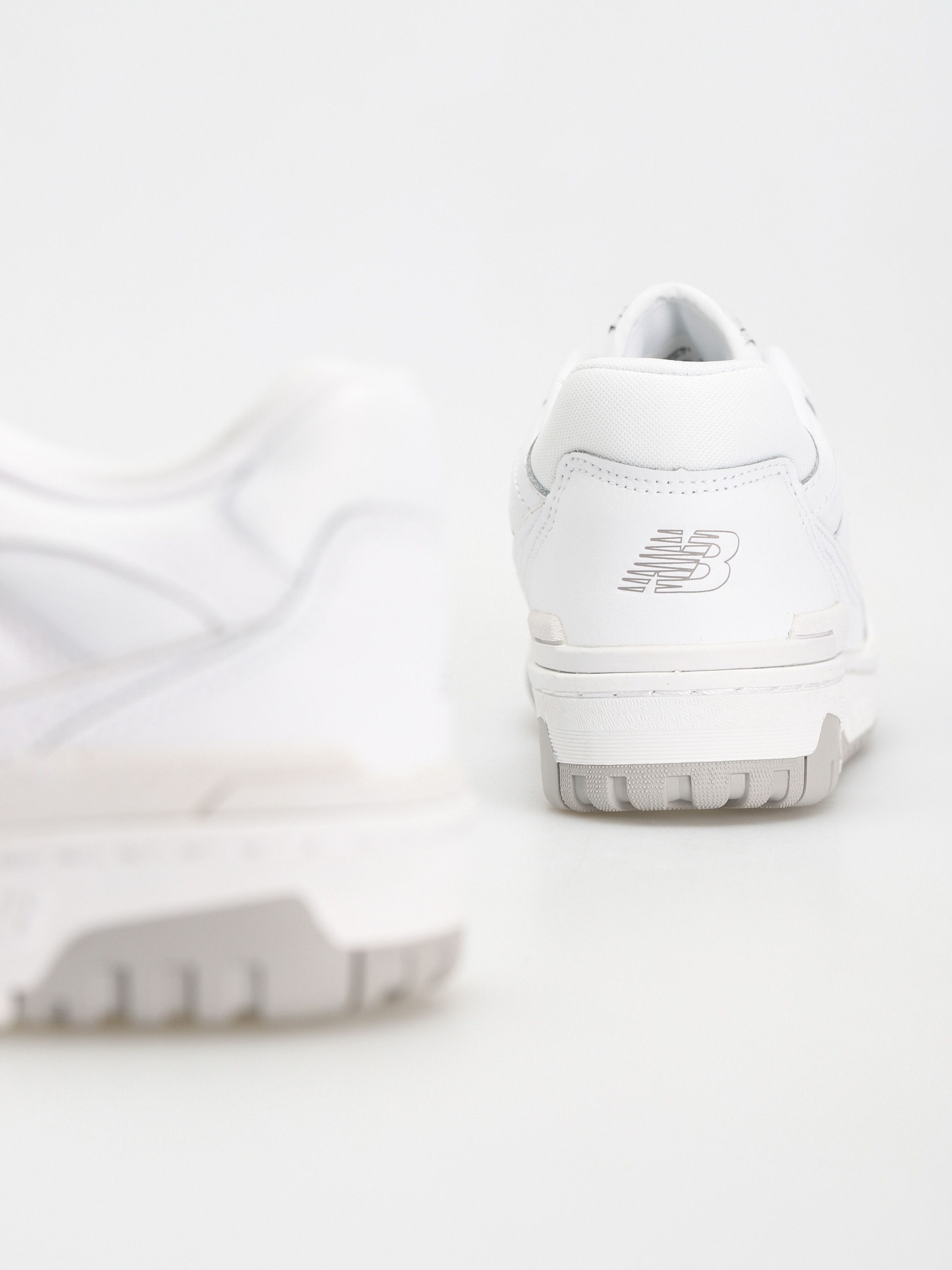 New Balance 550 Shoes (white/grey)