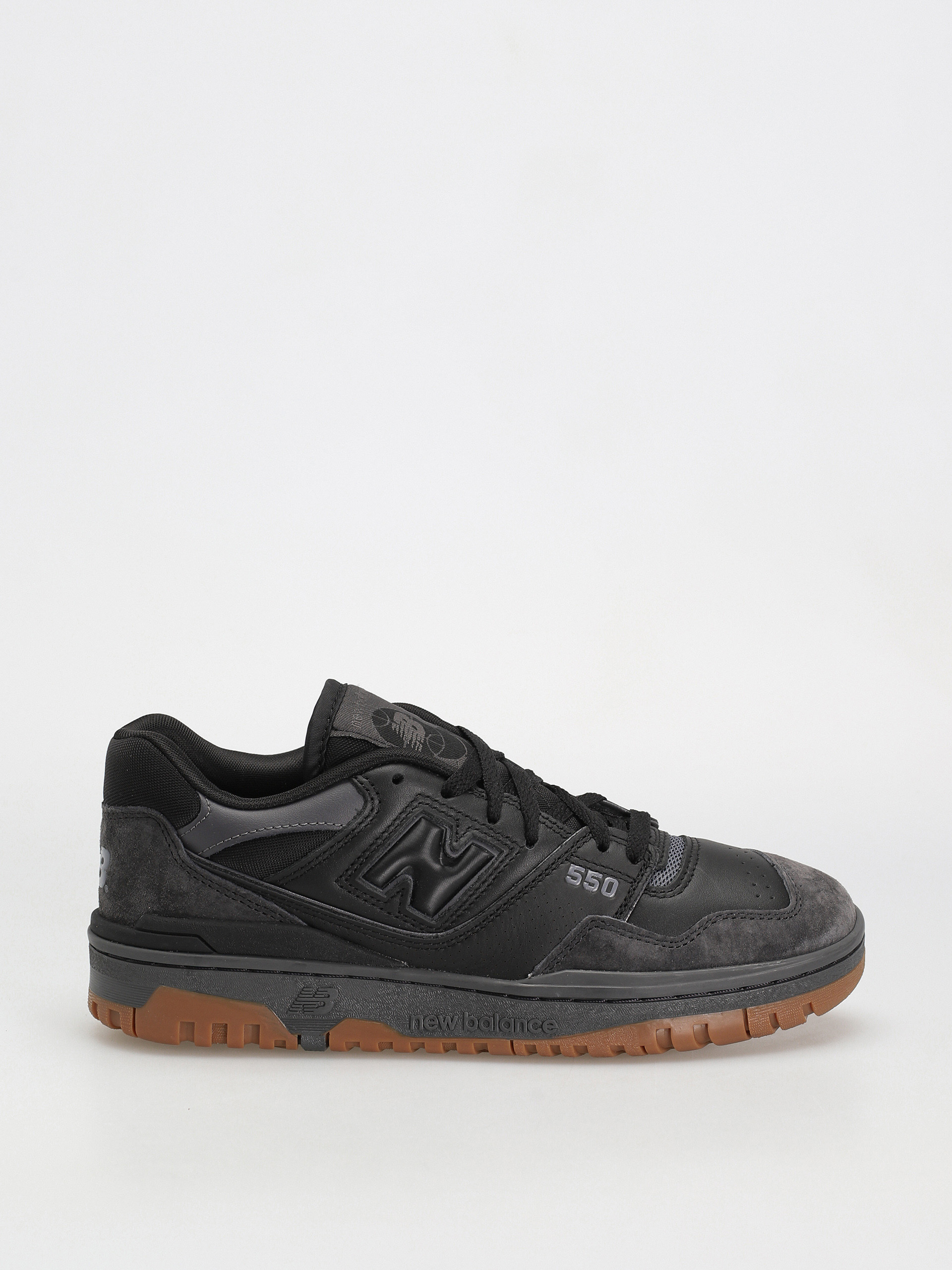 New Balance 550 Shoes (black/gum/white)