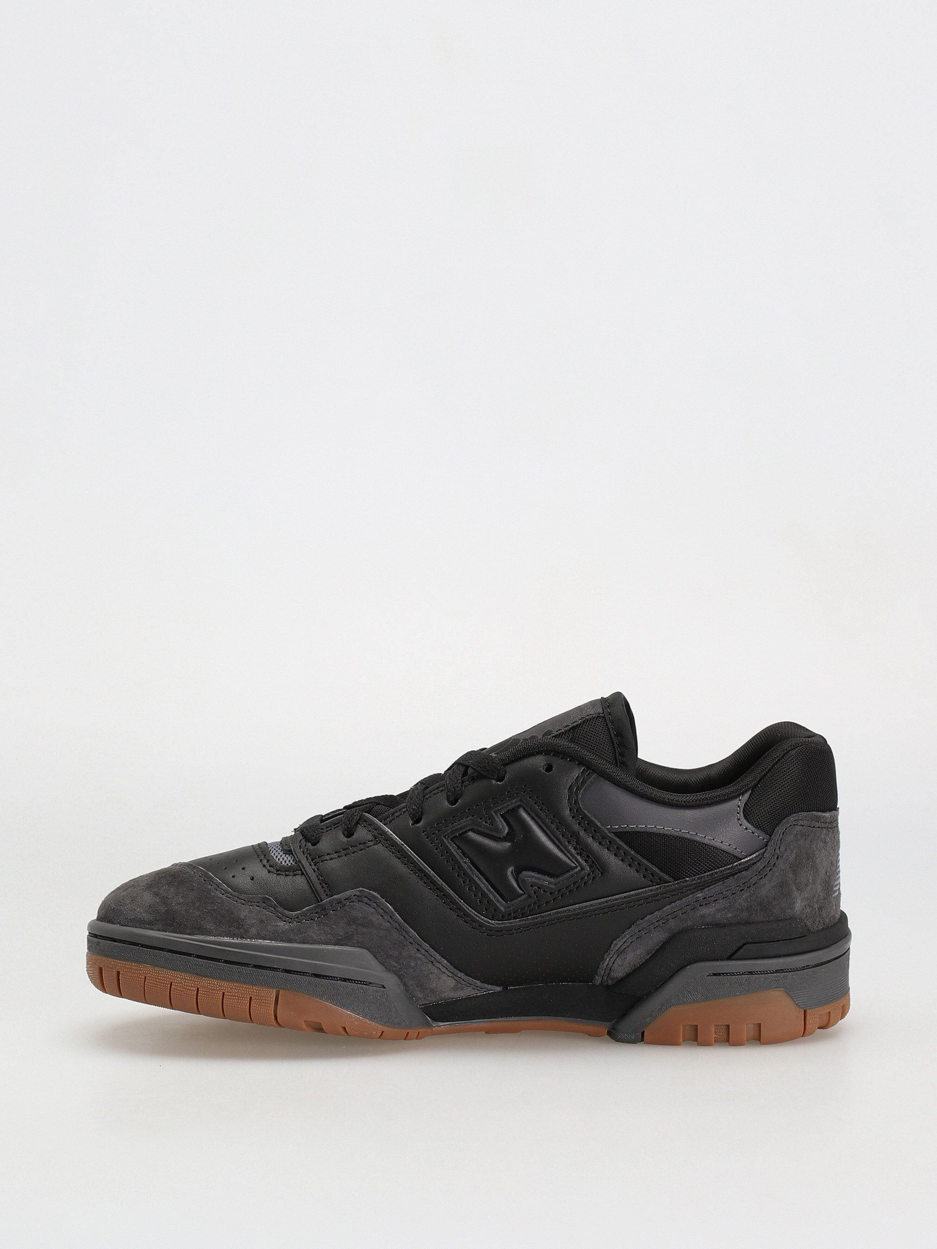 New Balance 550 Shoes (black/gum/white)