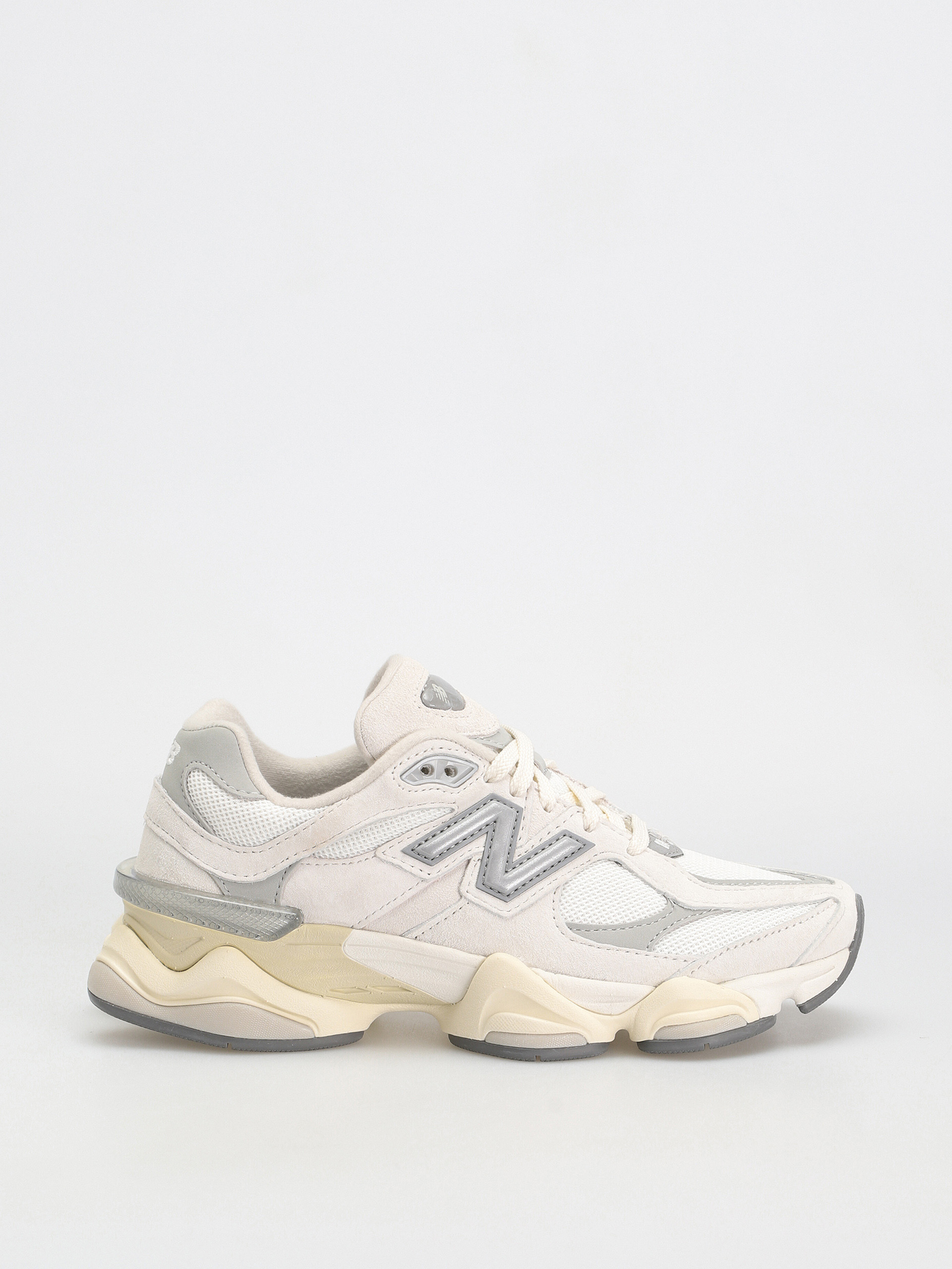 New Balance 9060 Shoes (sea salt)