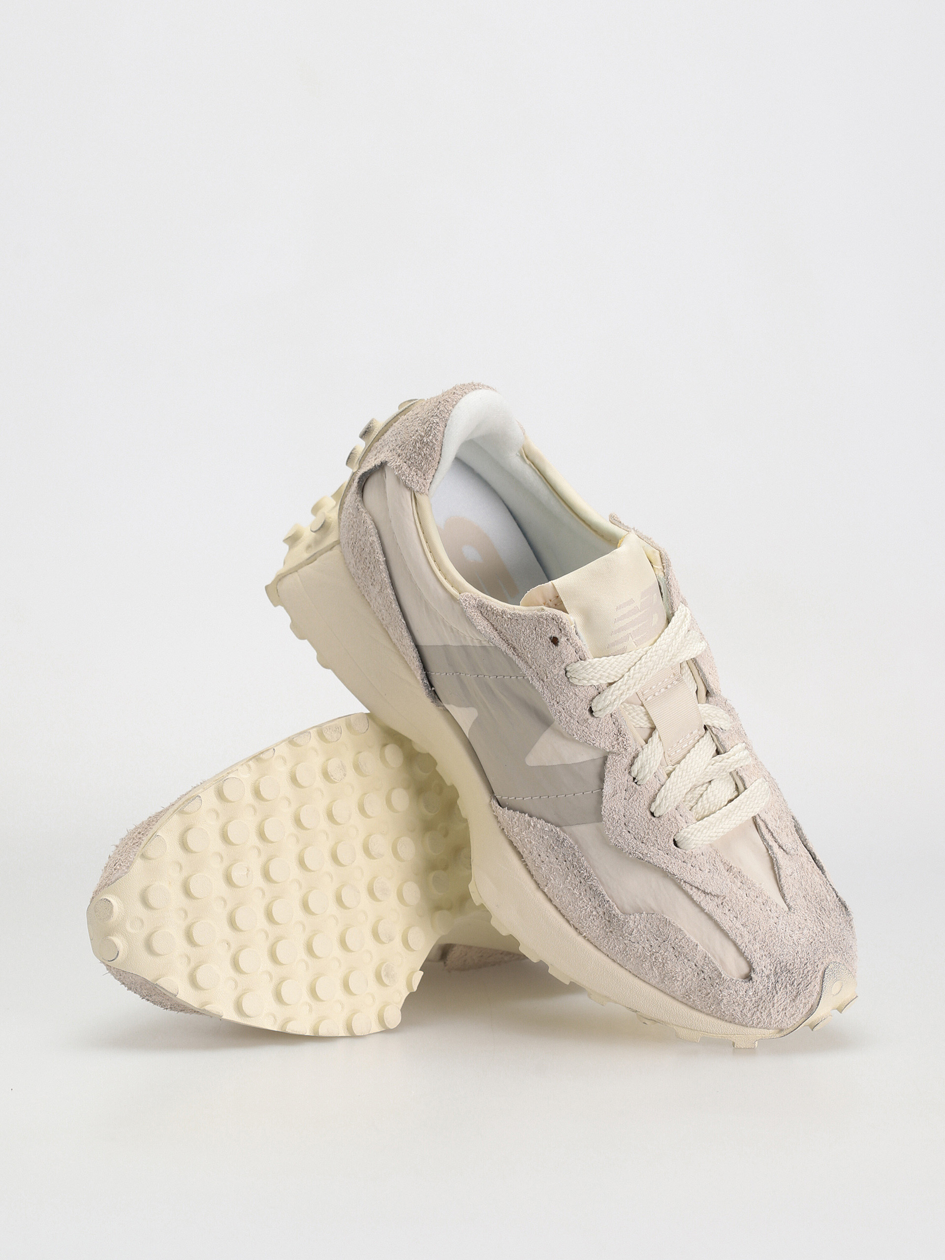 New Balance 327 Shoes (sea salt)