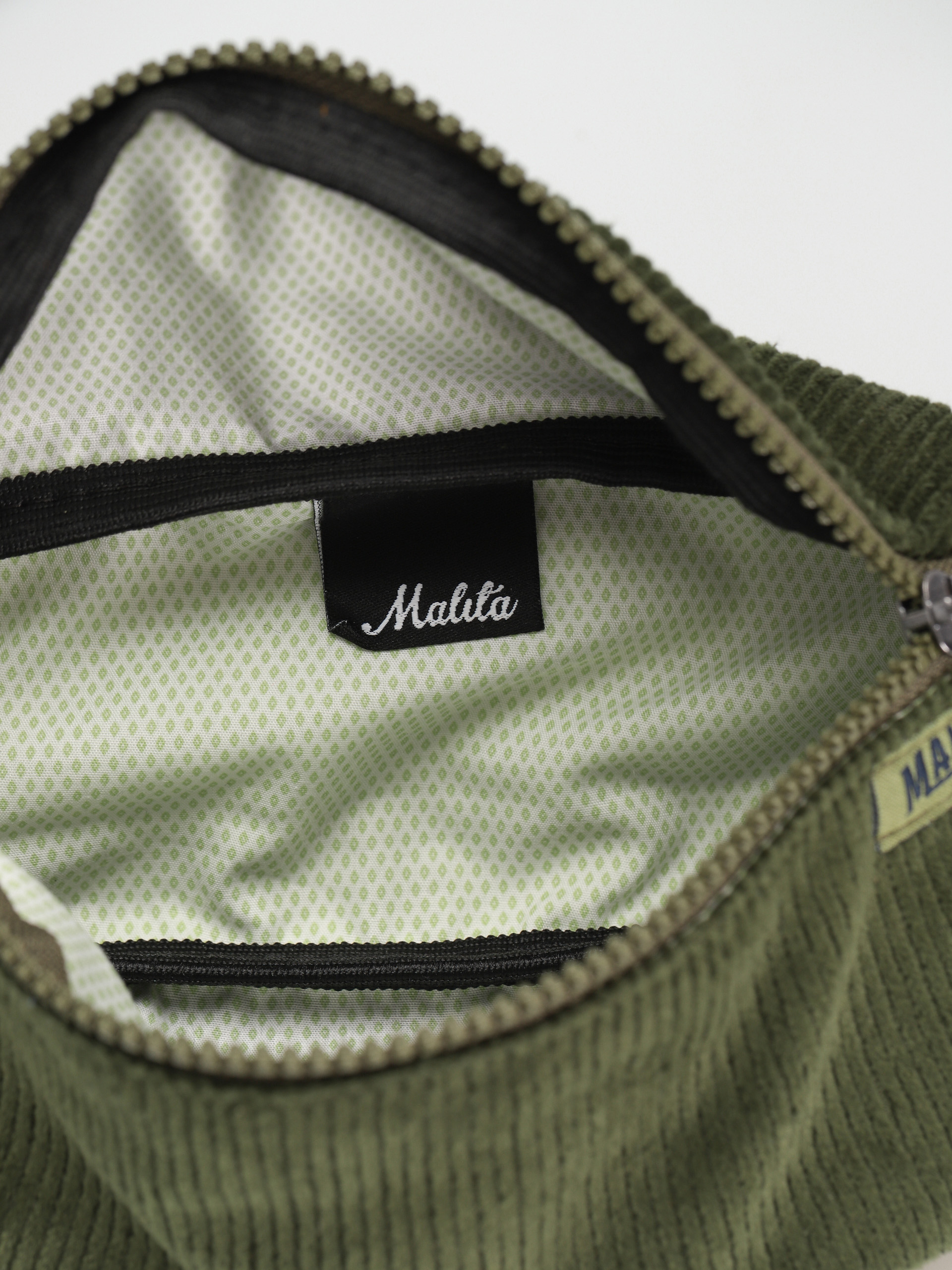 Malita Cord 1 Bum bag (olive)