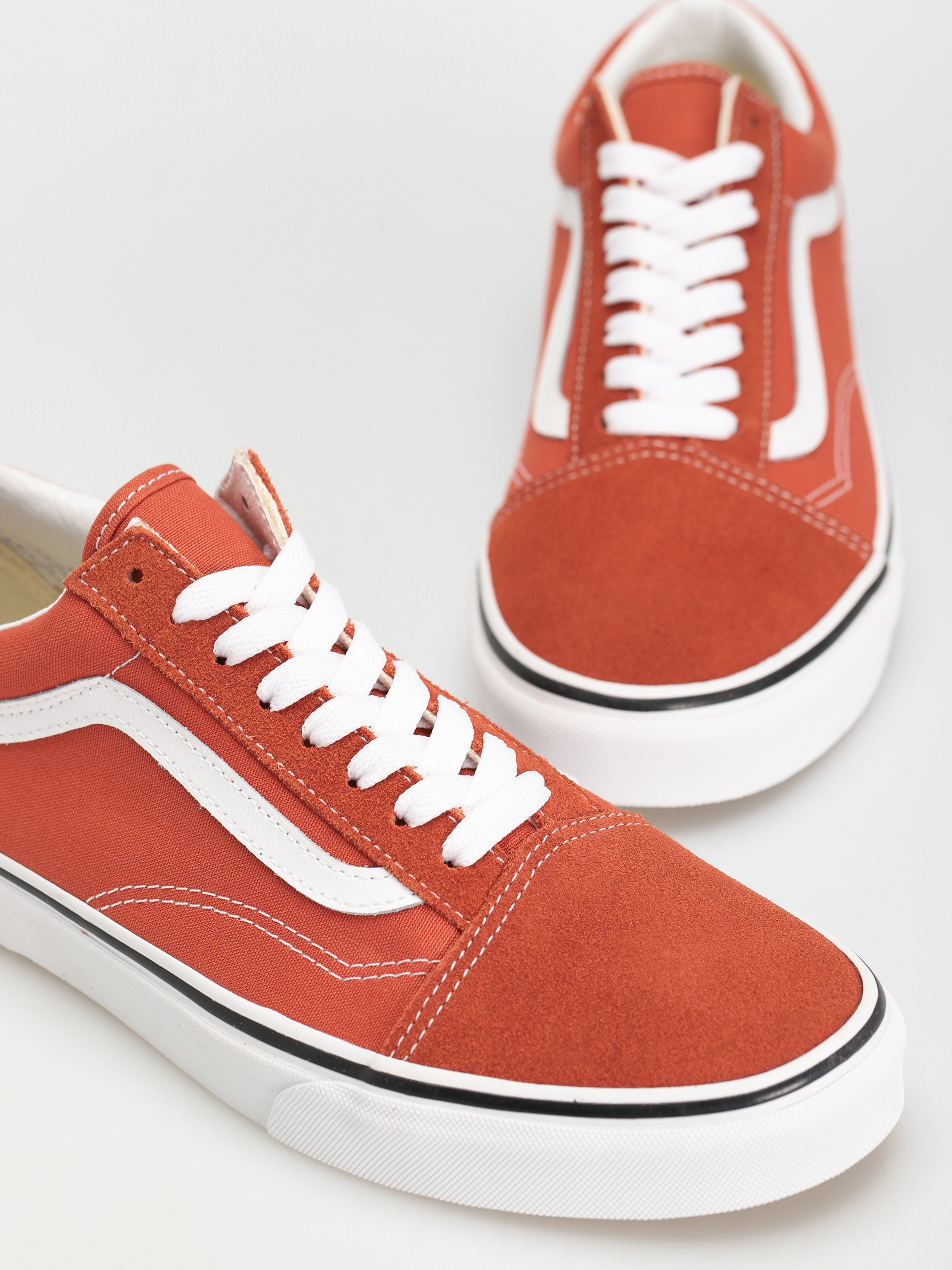 Vans Old Skool Shoes (color theory burnt ochre)