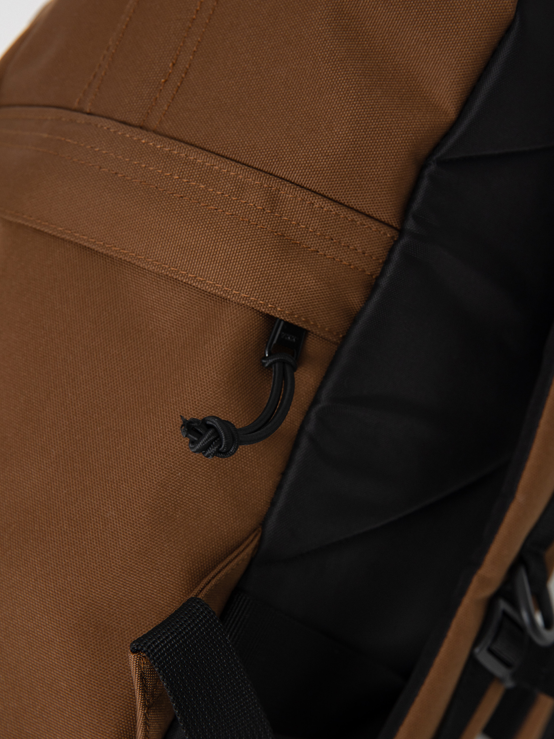 Carhartt WIP Kickflip Backpack (tamarind)