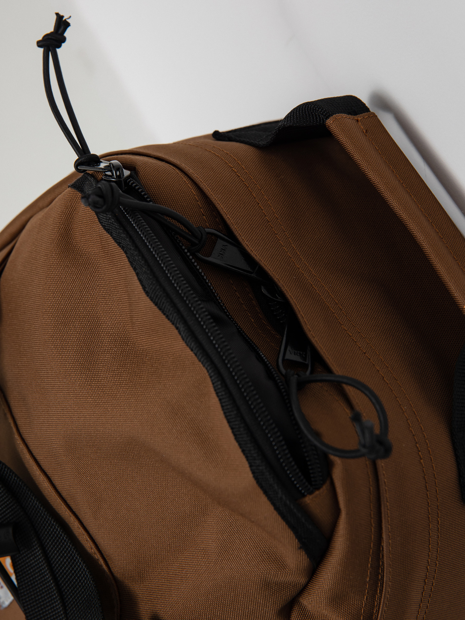 Carhartt WIP Kickflip Backpack (tamarind)