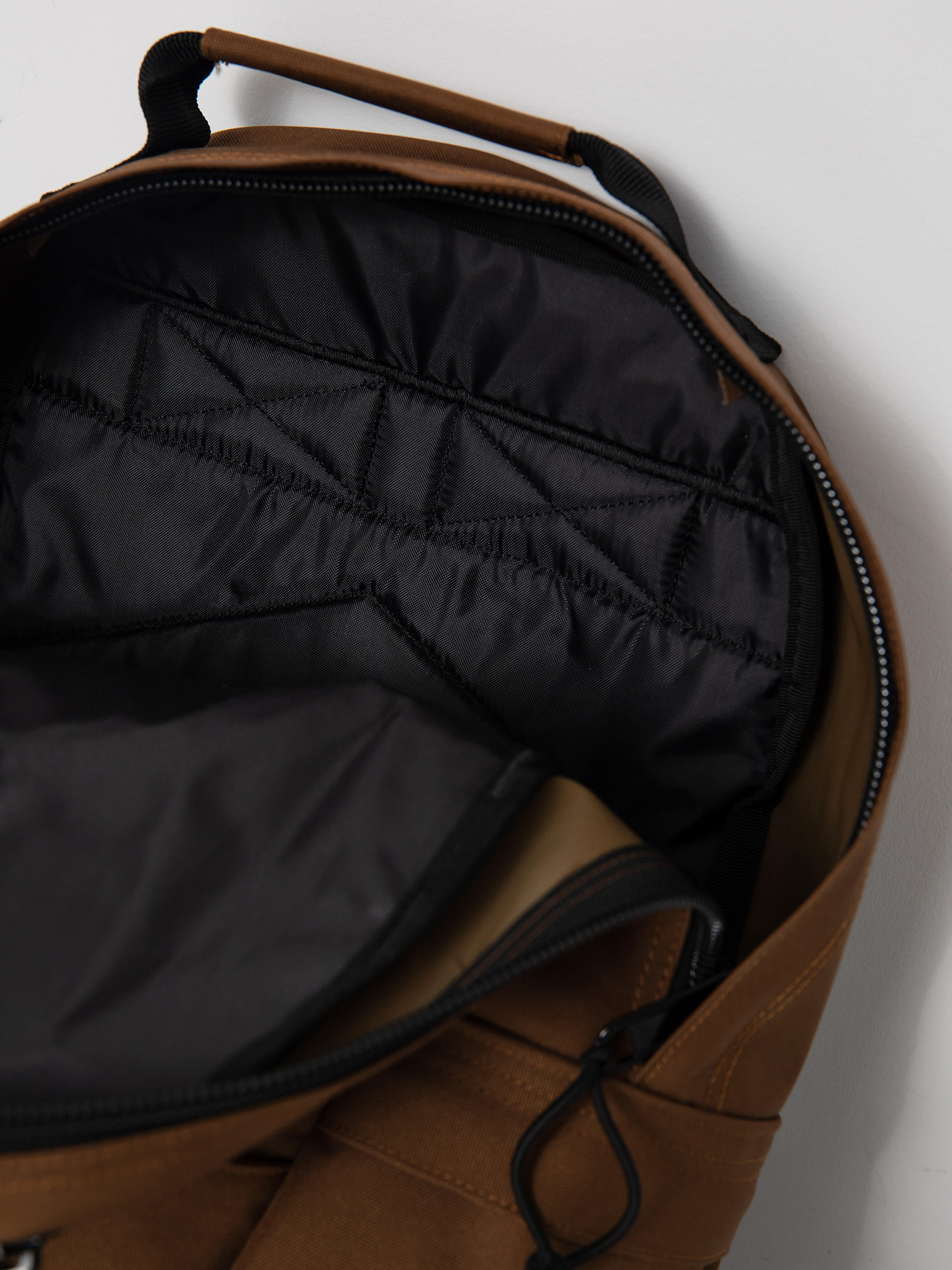 Carhartt WIP Kickflip Backpack (tamarind)
