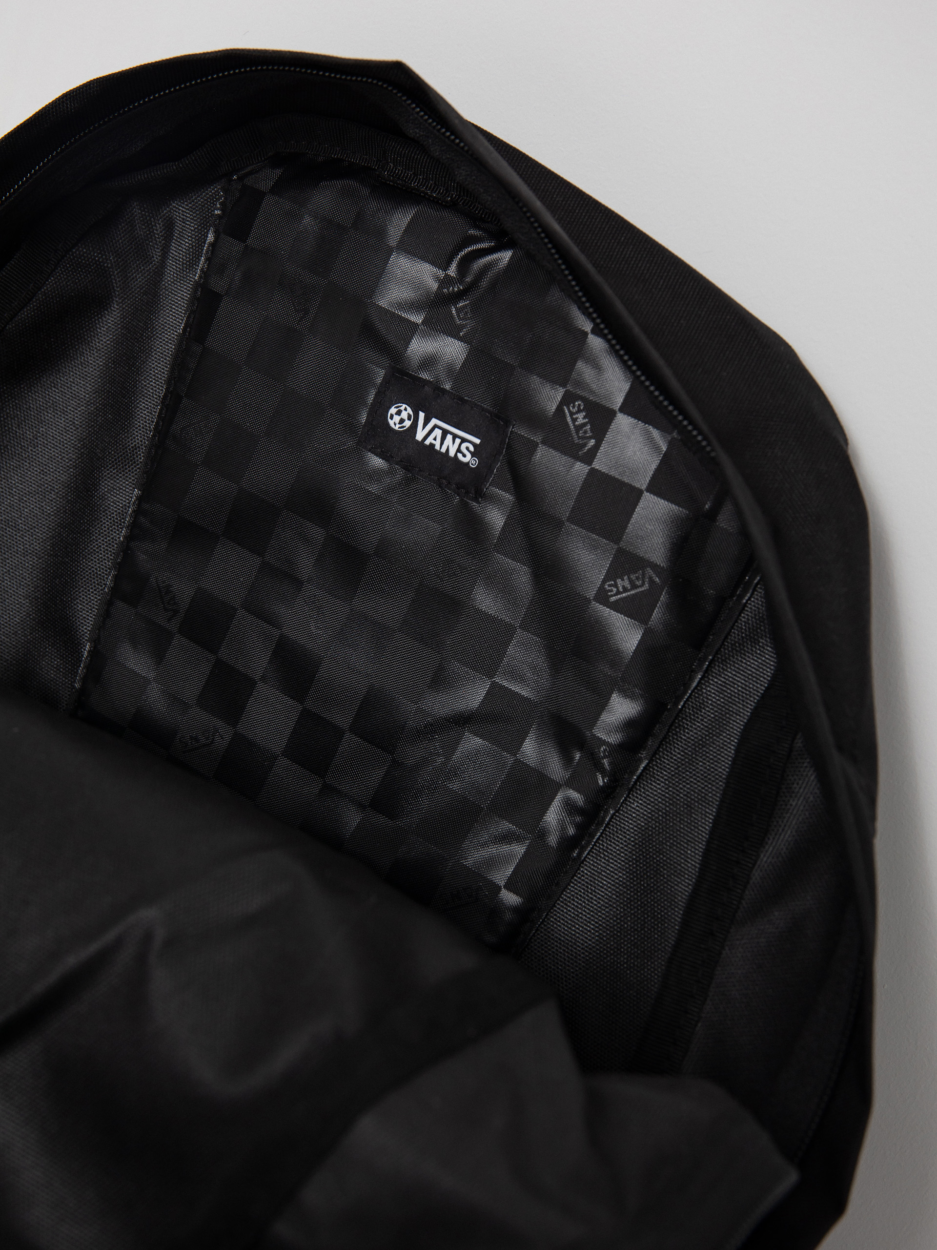 Vans Street Sport Realm Backpack (black/white/black)
