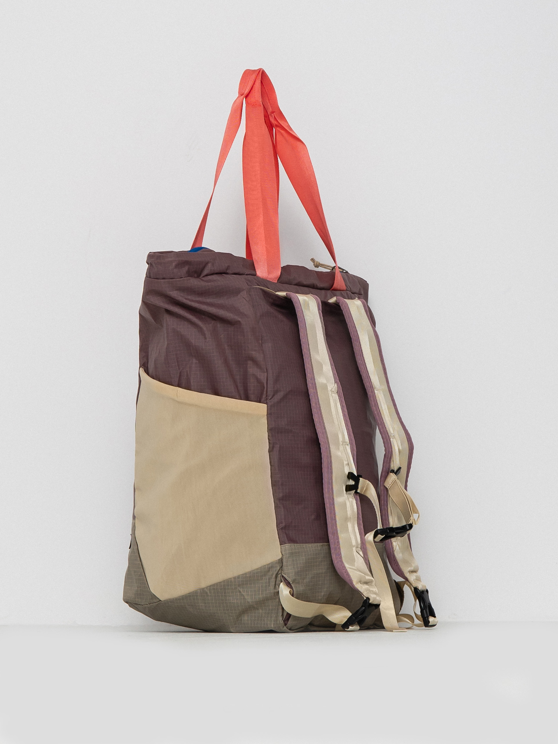 Patagonia Ultralight Black Hole Tote Pack Rucksack (husk tan)