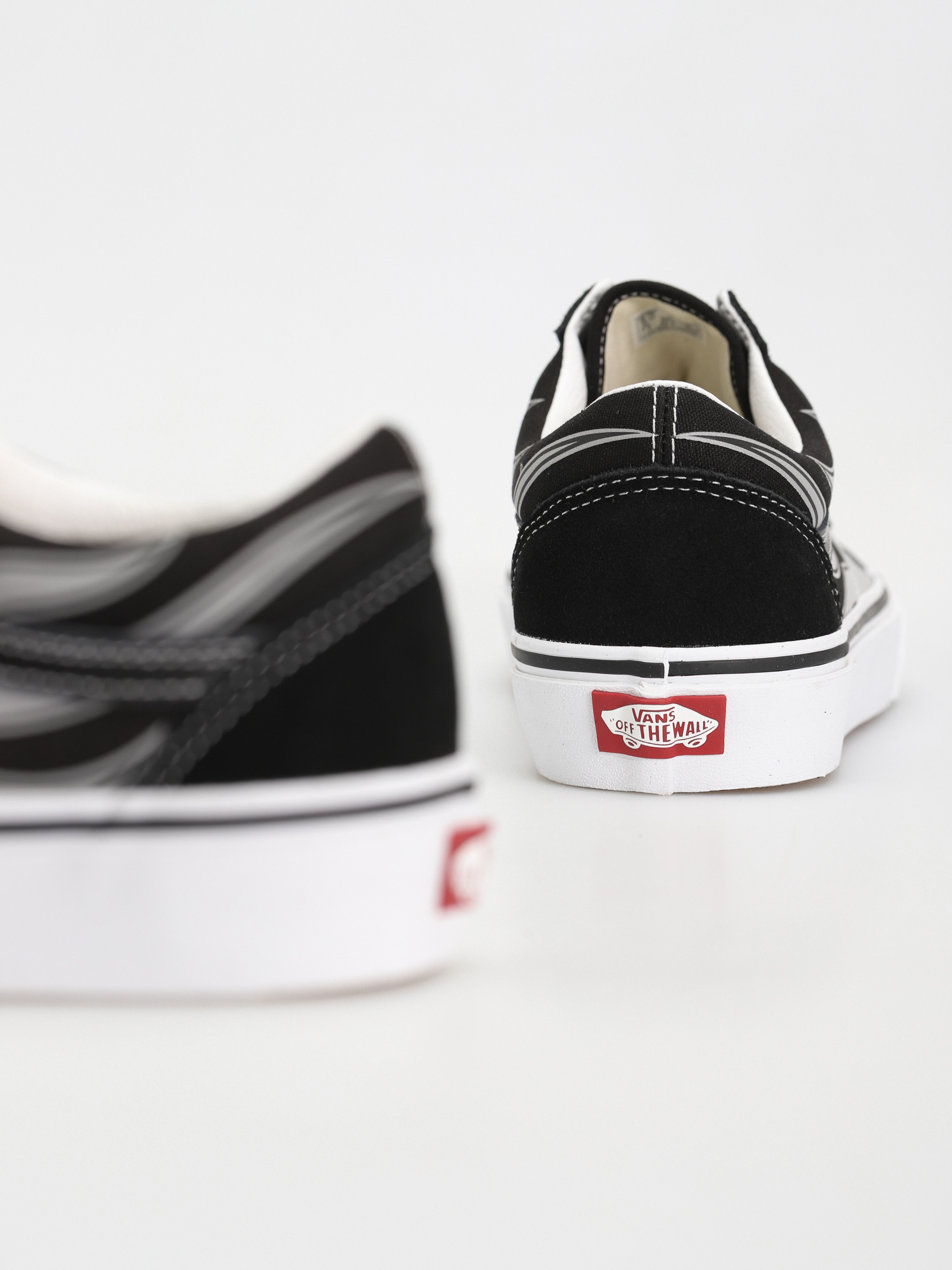 Vans Old Skool Shoes (reflective flame black)