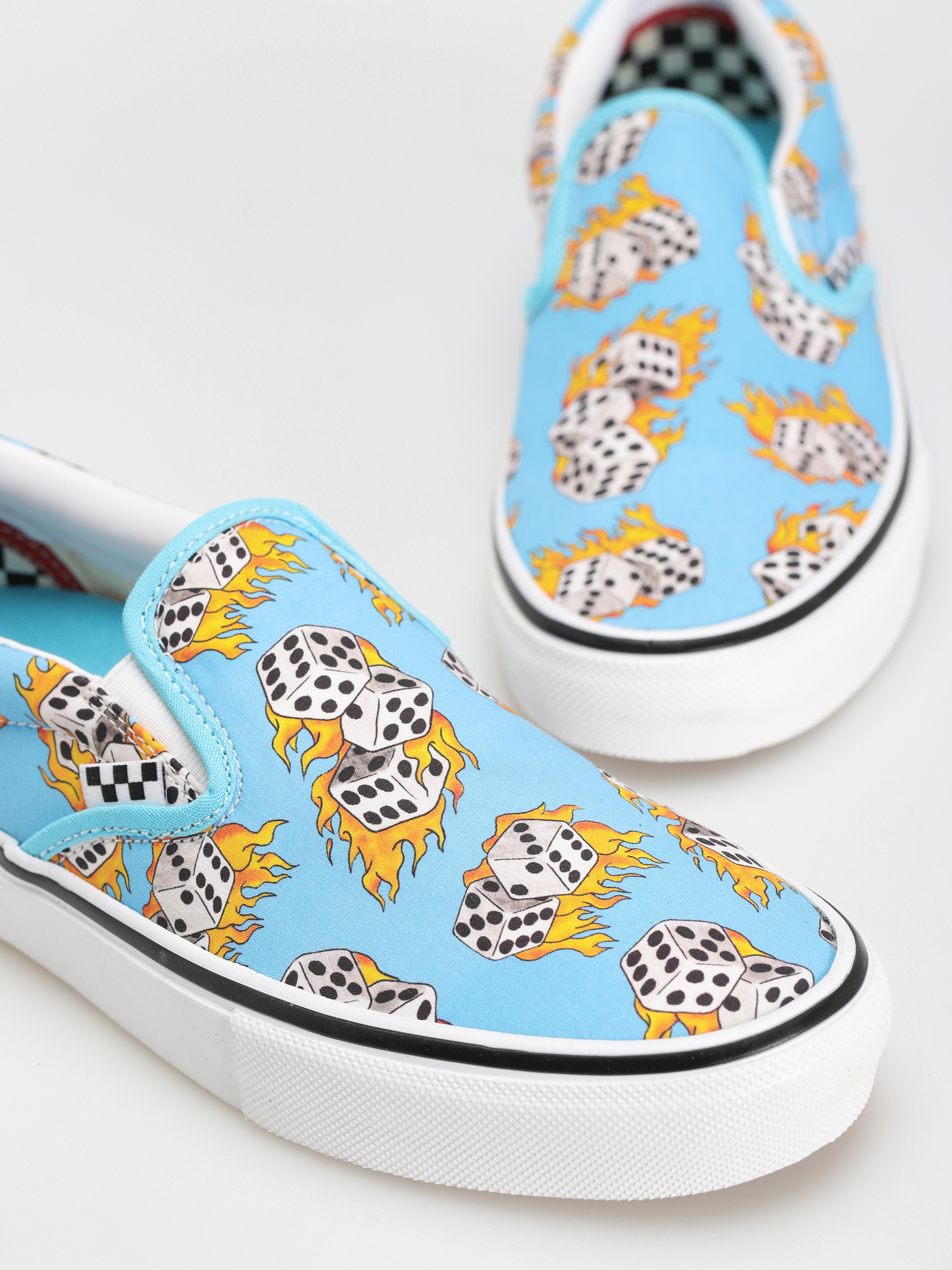 Slip on spongebob on sale vans