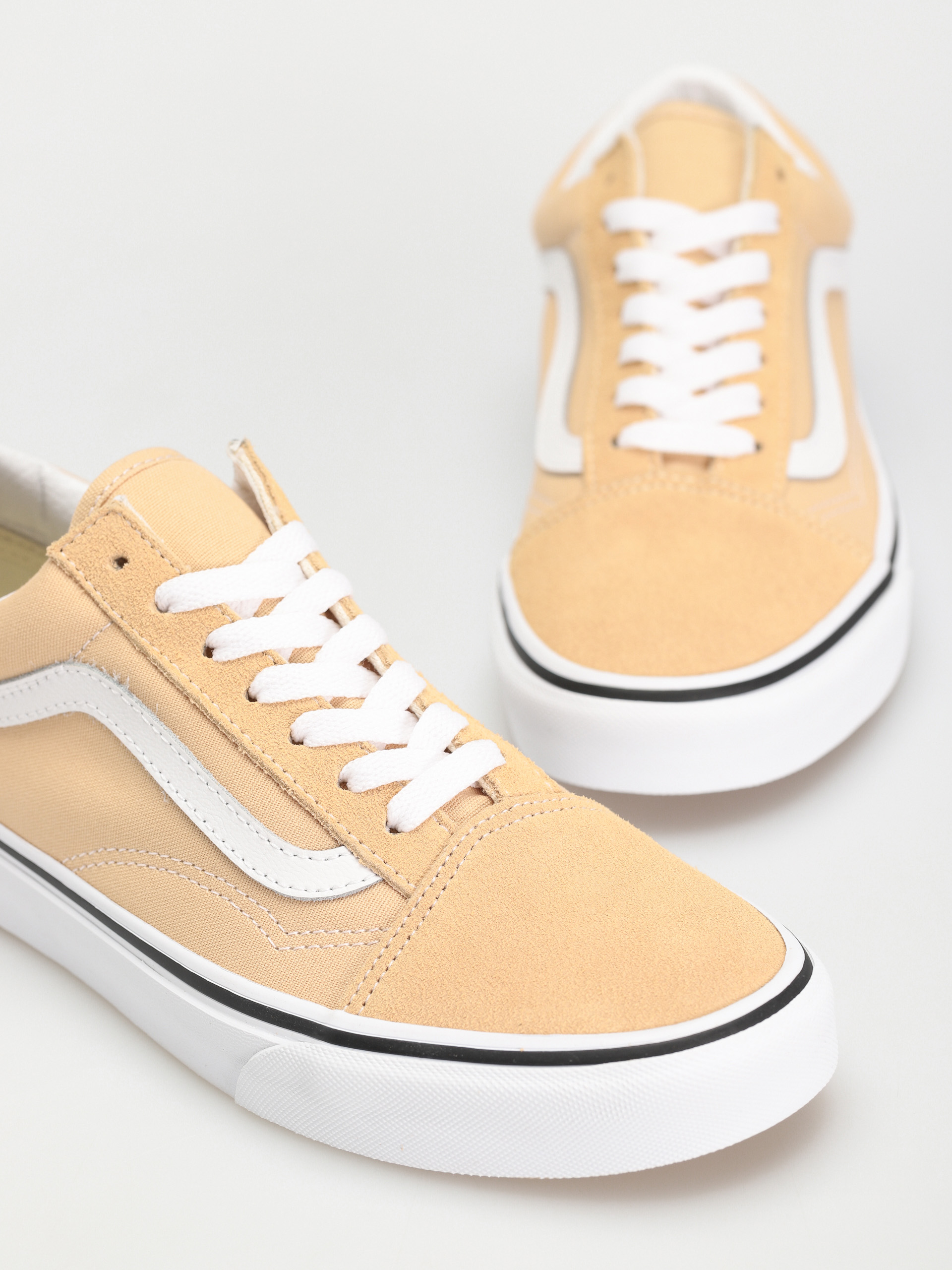 Vans Old Skool Shoes Wmn (color theory honey peach)
