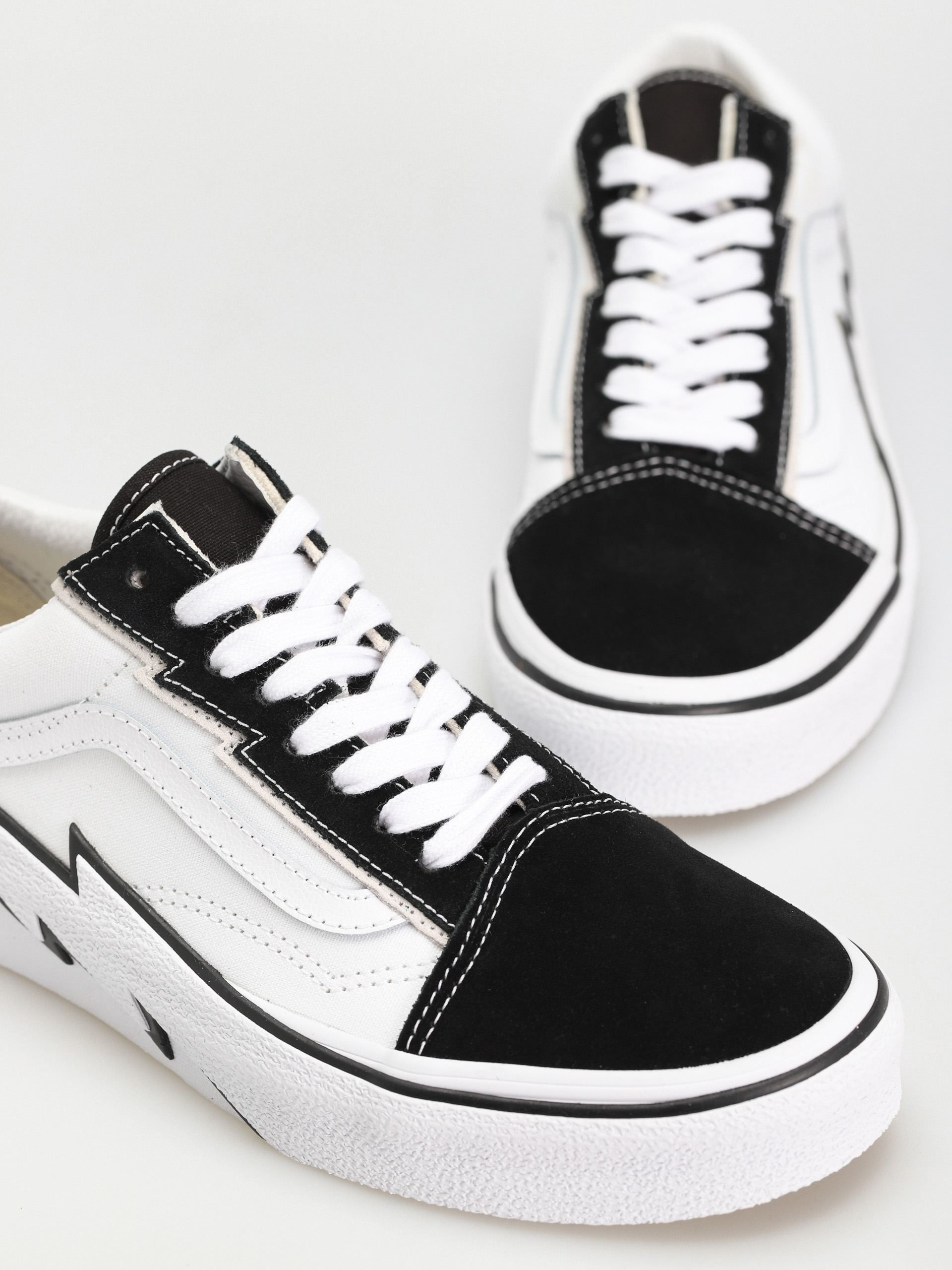 Vans Old Skool Bolt Shoes (2 tone black/true white)