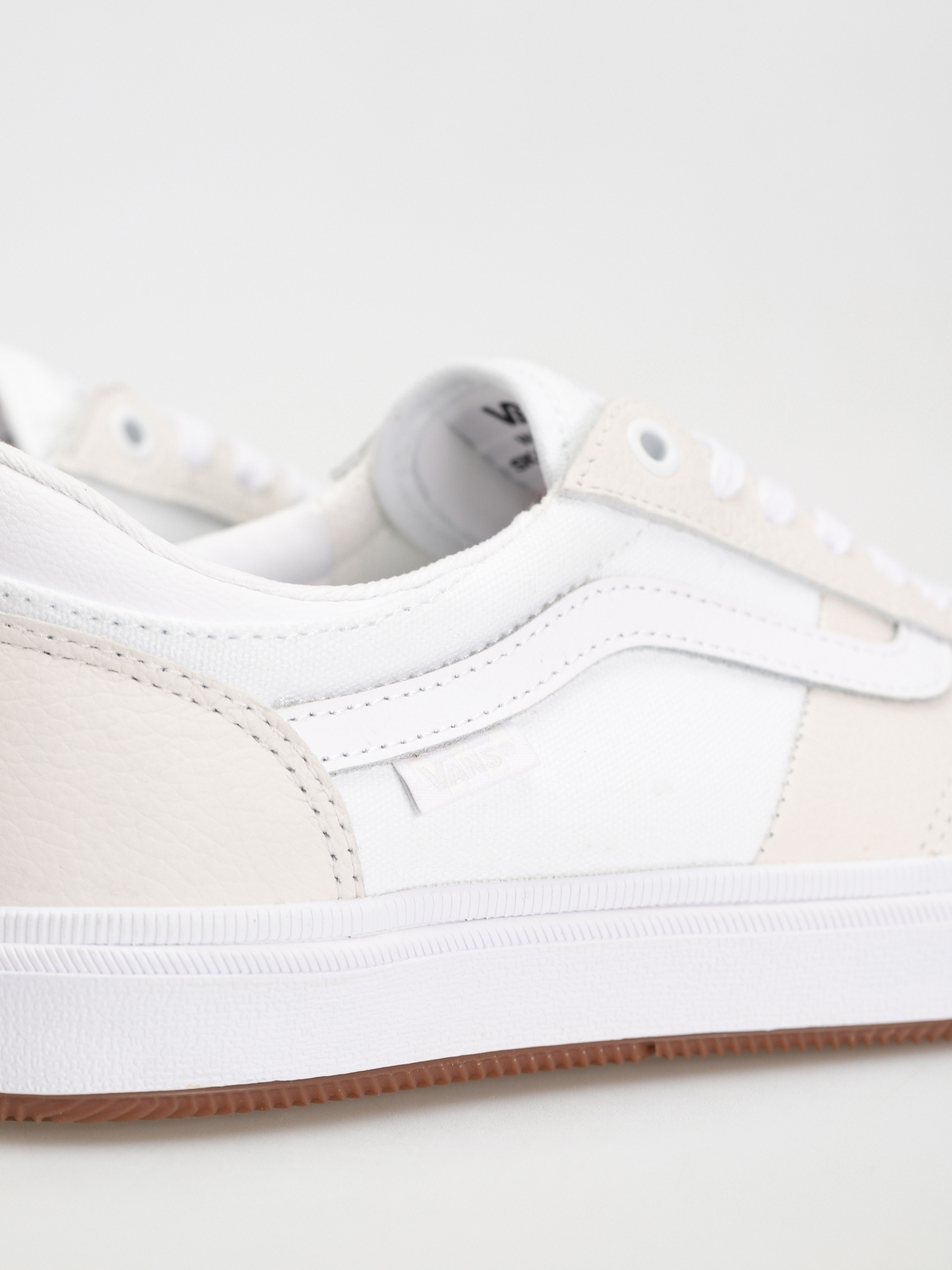Vans Gilbert Crockett Schuhe (leather white/white)