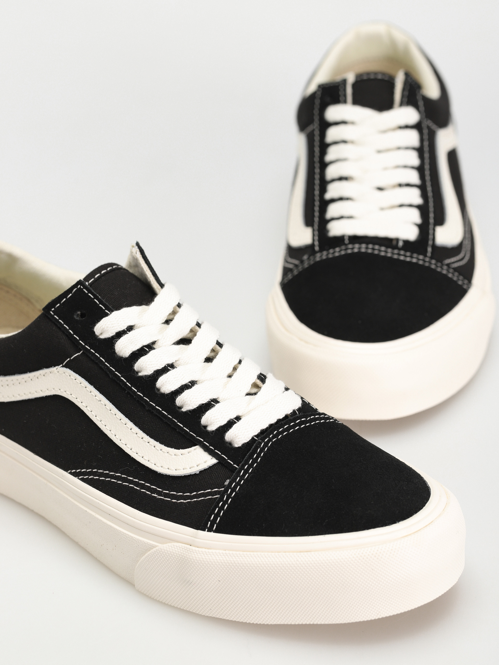 Vans Old Skool Vr3 Shoes (black Marshmallow)