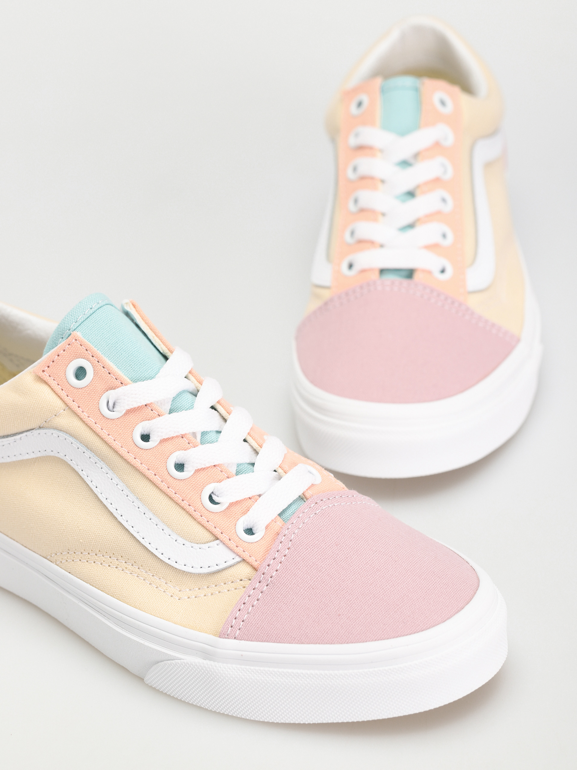 Vans Old Skool Shoes Wmn (pastel block multi/true white)
