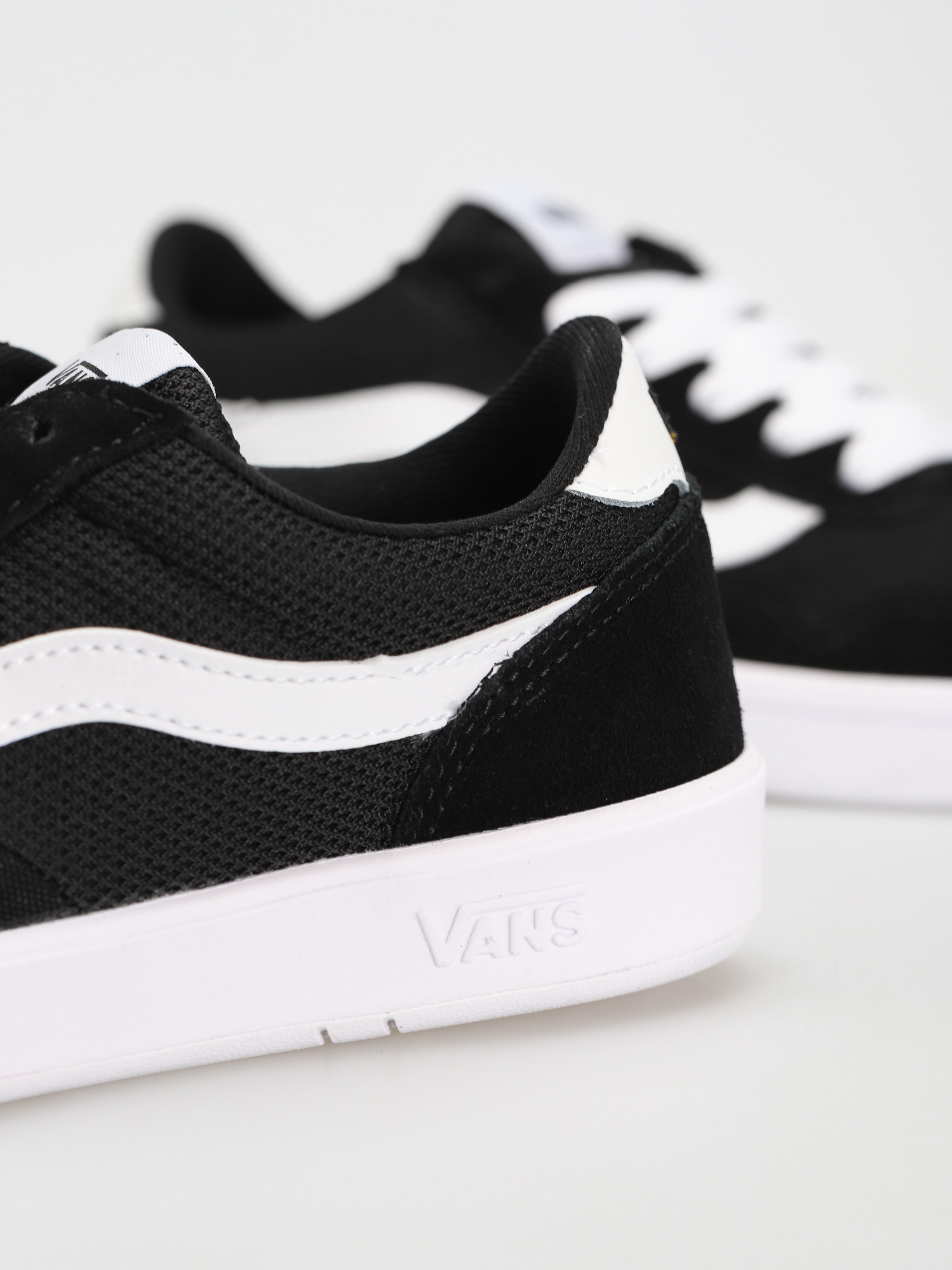 Vans Cruze Too CC Shoes (staple/black/true white)