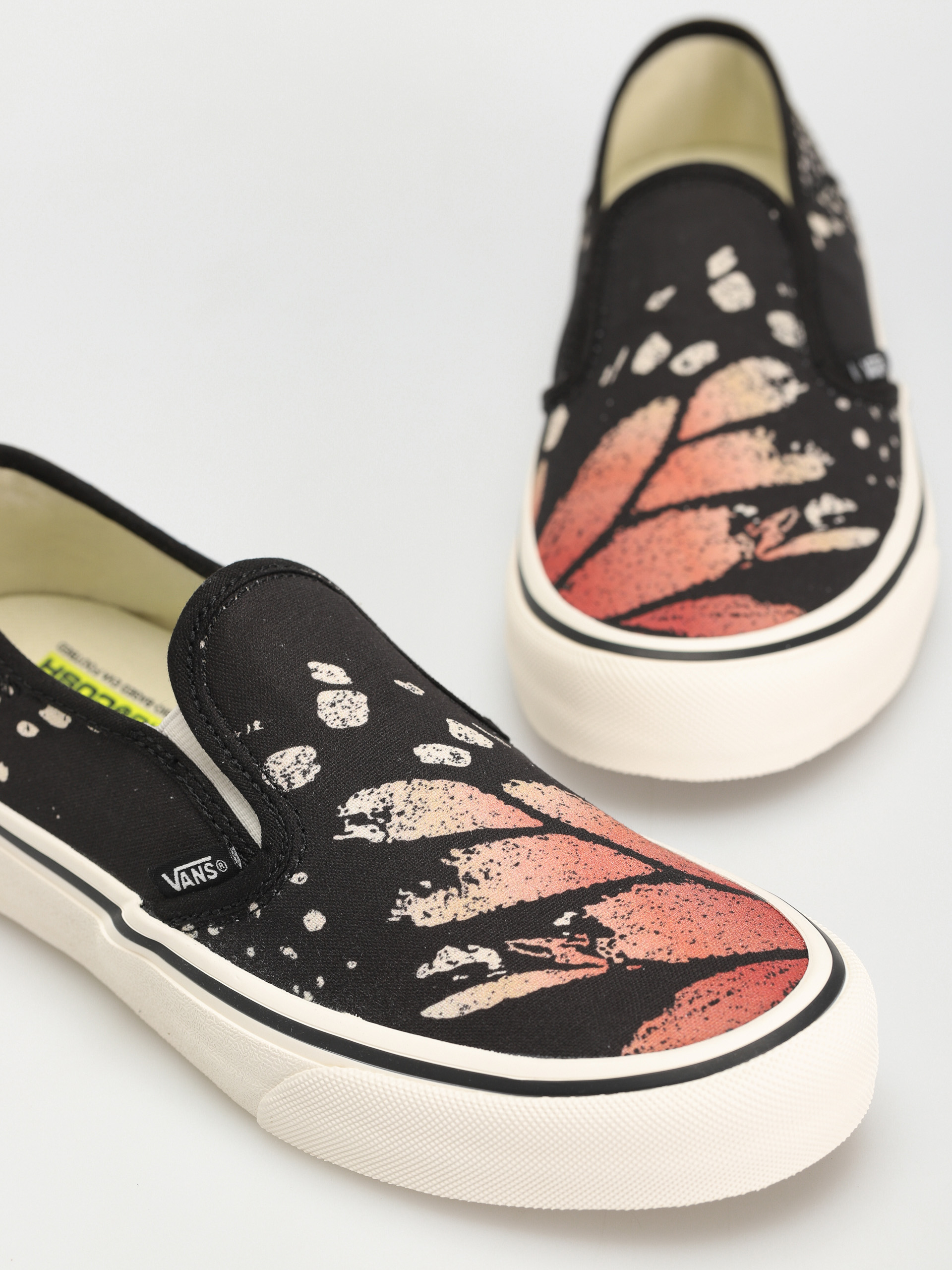 Vans Slip On VR3 Sf Shoes Wmn (butterfly black/multi)