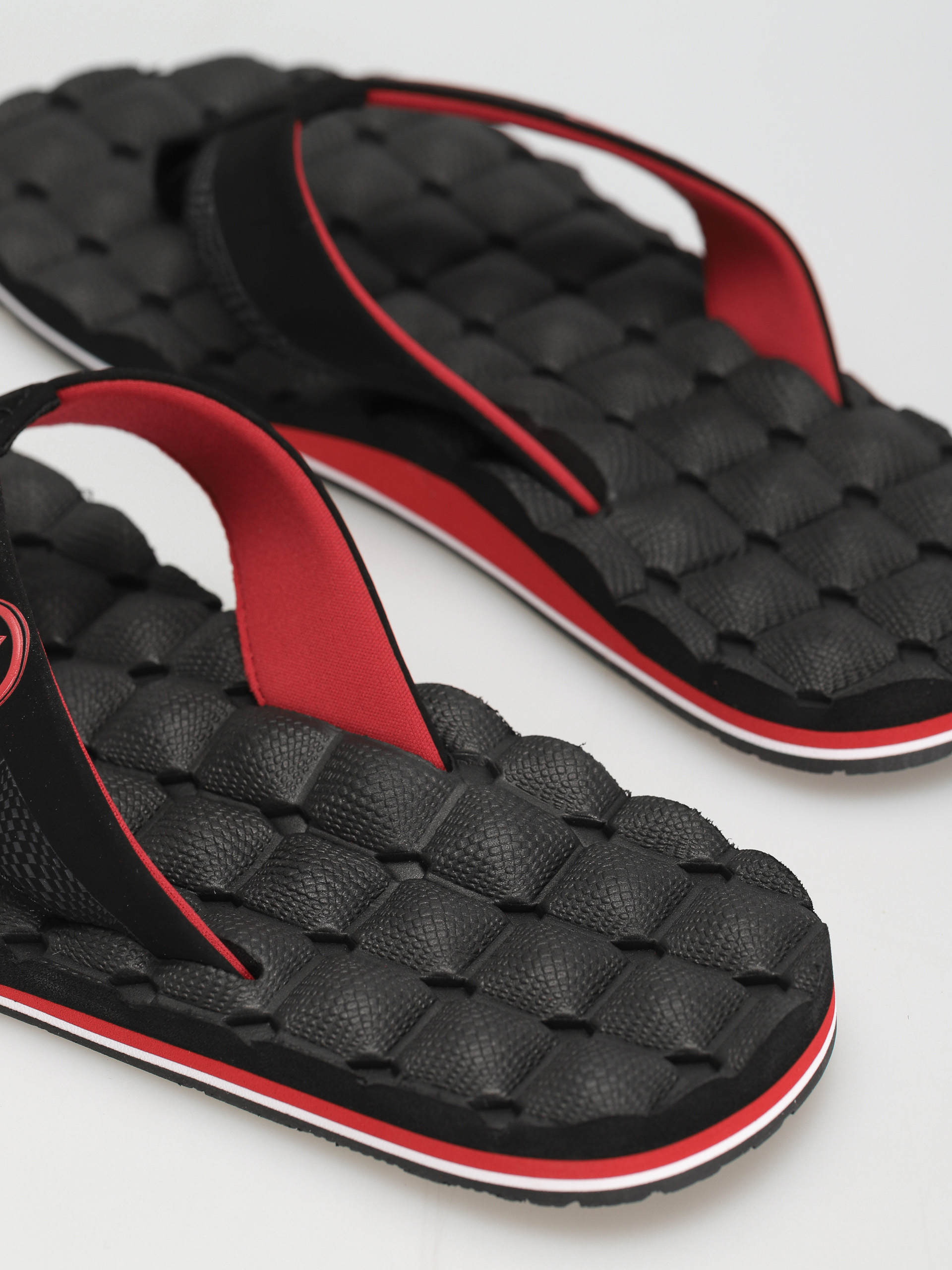 Volcom Recliner Flip Flops (ribbon red)