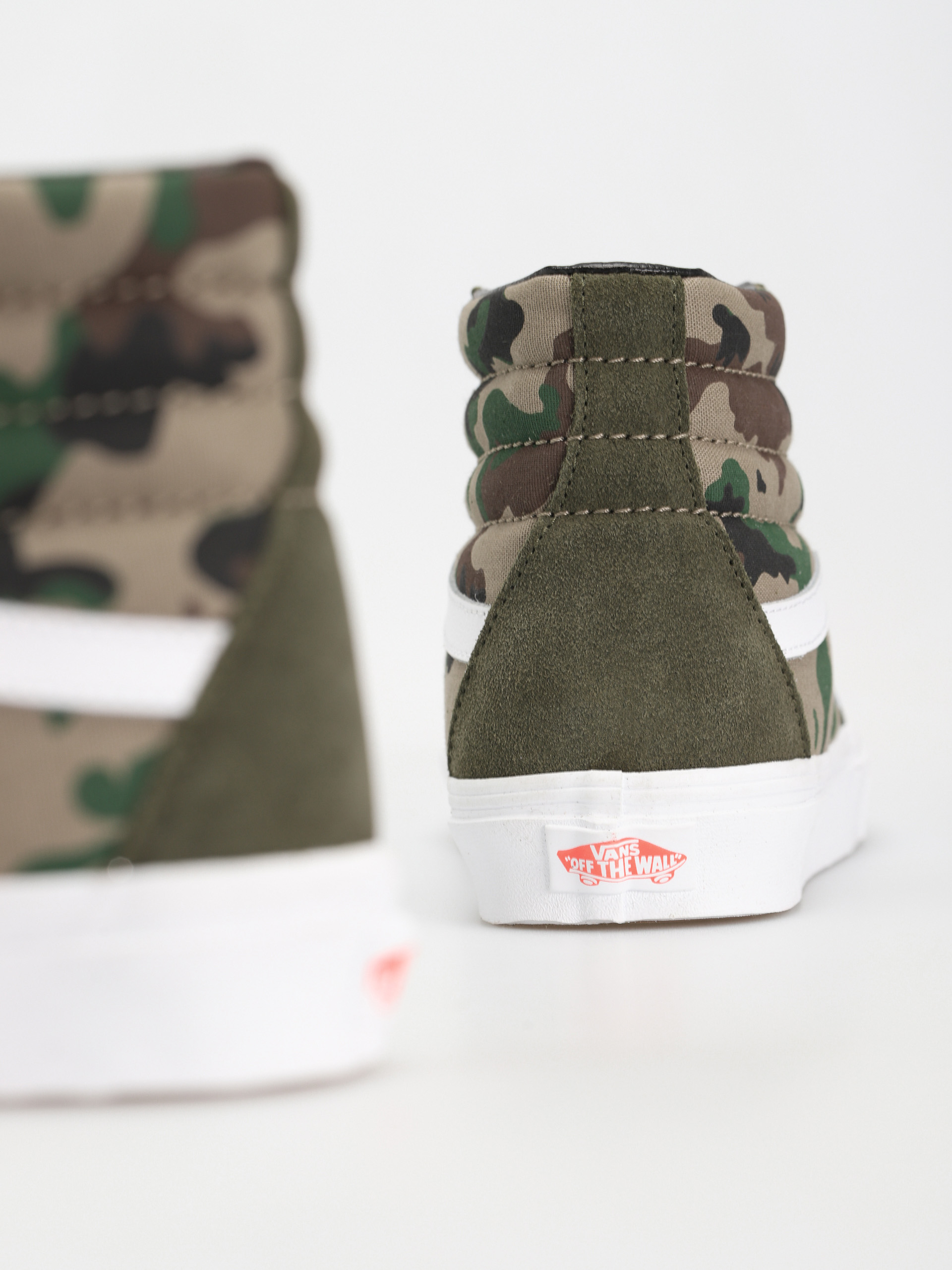 Vans Sk8 Hi Shoes (camo olive/white)