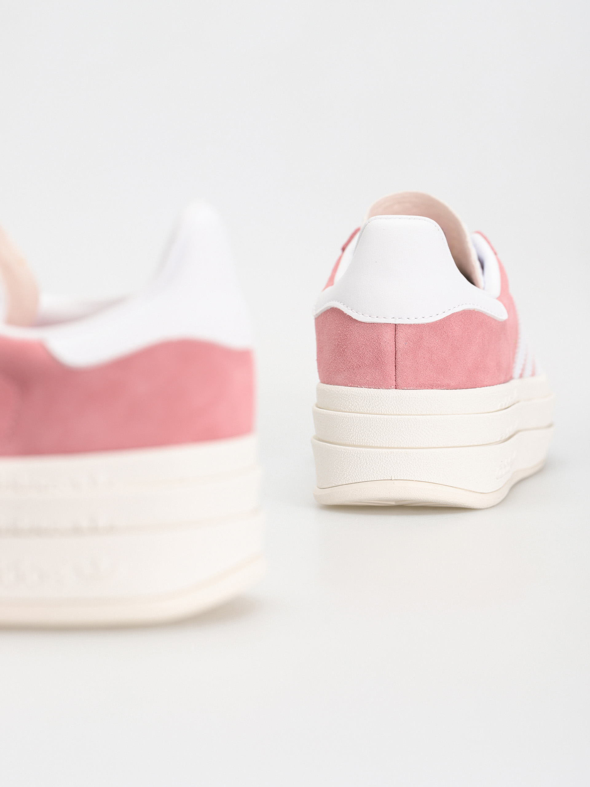 adidas Originals Gazelle Bold Shoes Wmn (suppop/ftwwht/cwhite)