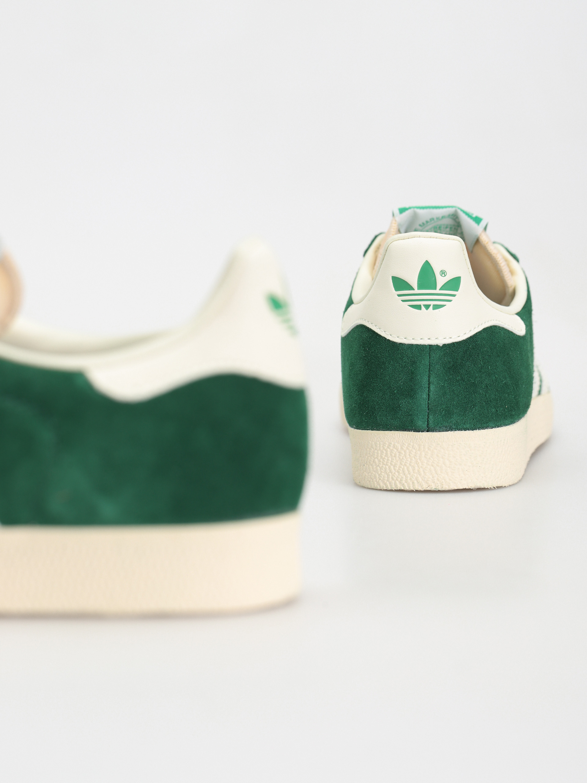 adidas Originals Gazelle Shoes (drkgrn/owhite/cwhite)