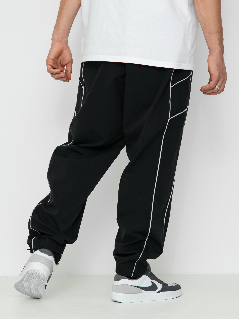 Nike SB Rugged Track Pants (black)