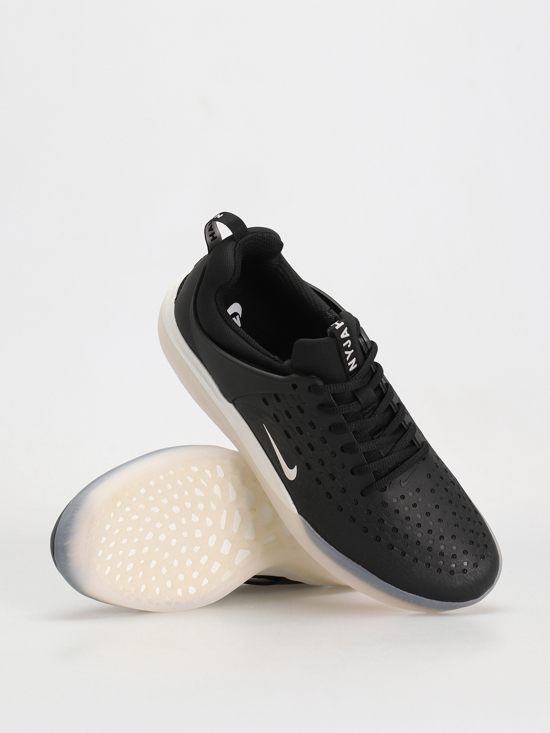 Nike SB Nyjah 3 Shoes (black/white black summit white)