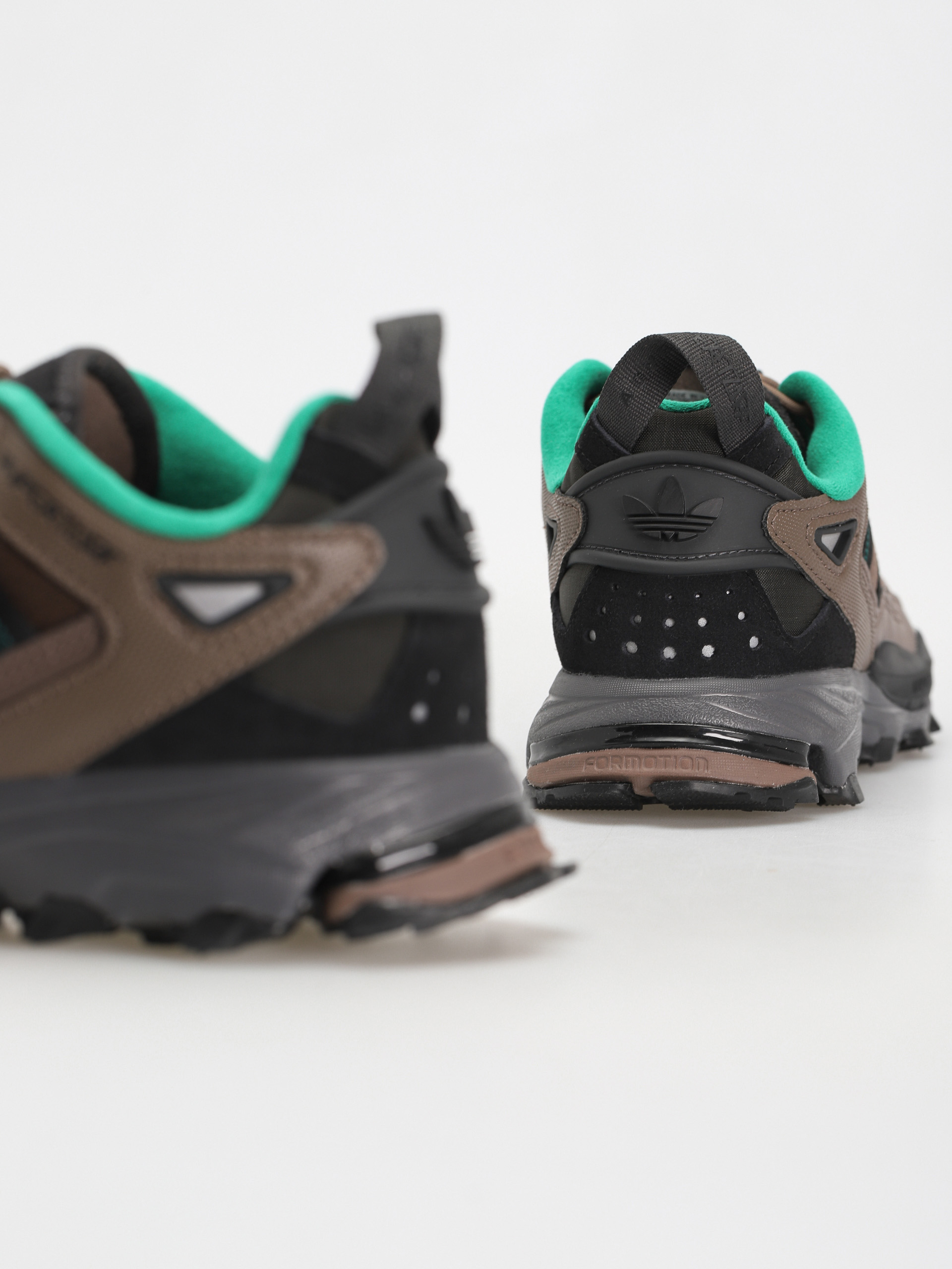 adidas Originals Hyperturf Schuhe (earstr/cblack/cgreen)