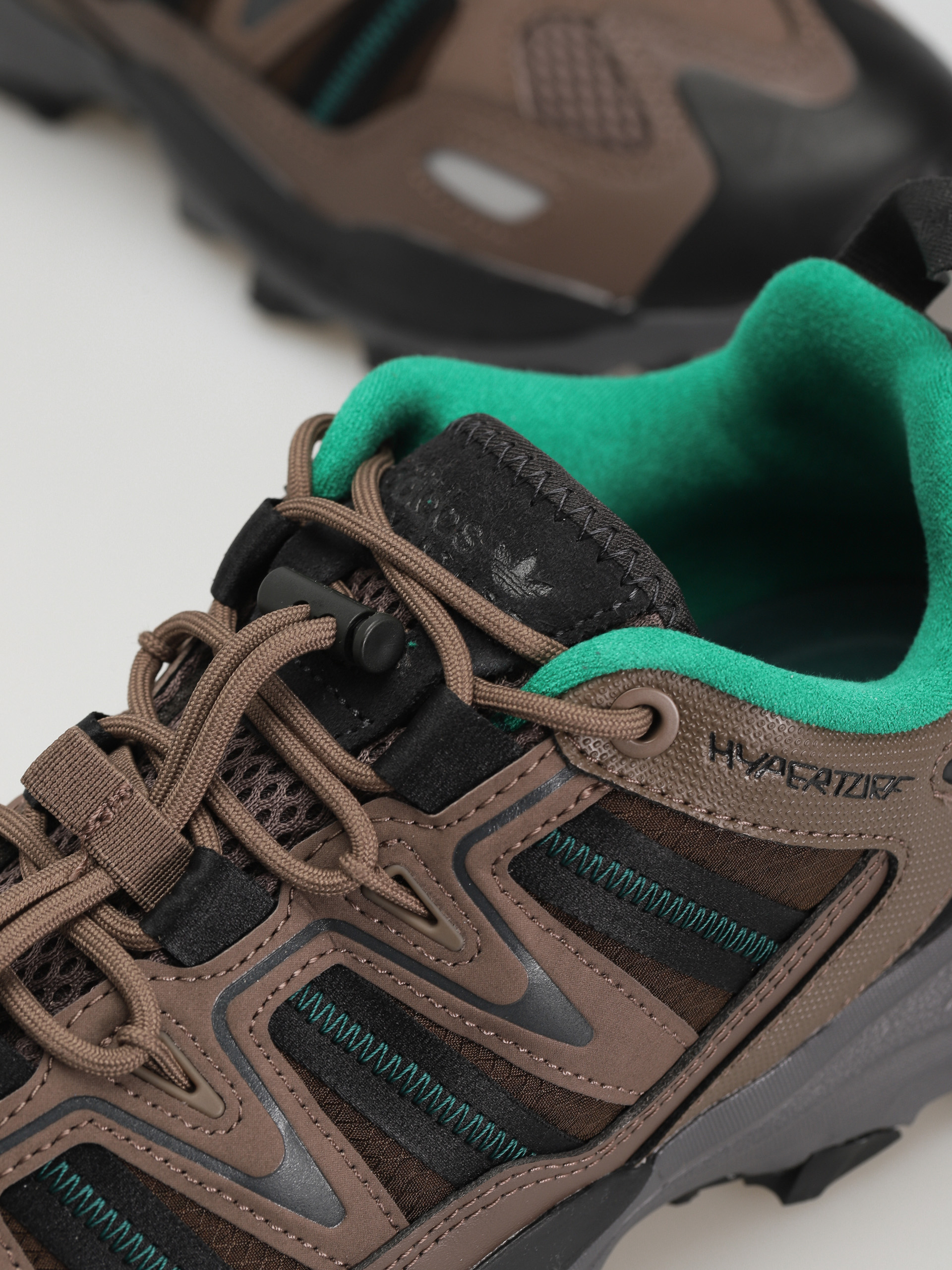 adidas Originals Hyperturf Schuhe (earstr/cblack/cgreen)