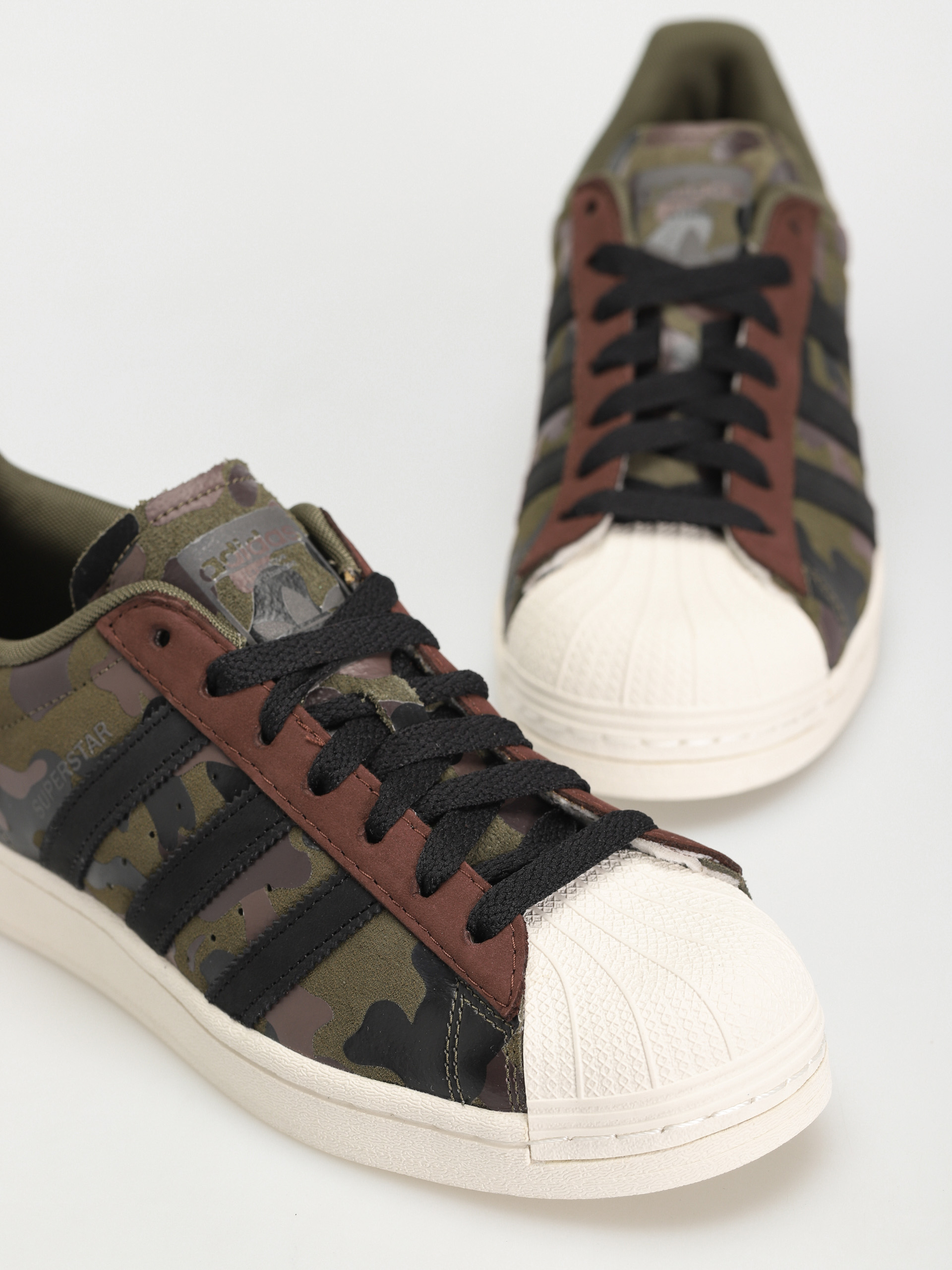 adidas Originals Superstar Shoes (olistr/mesa/ngtred)