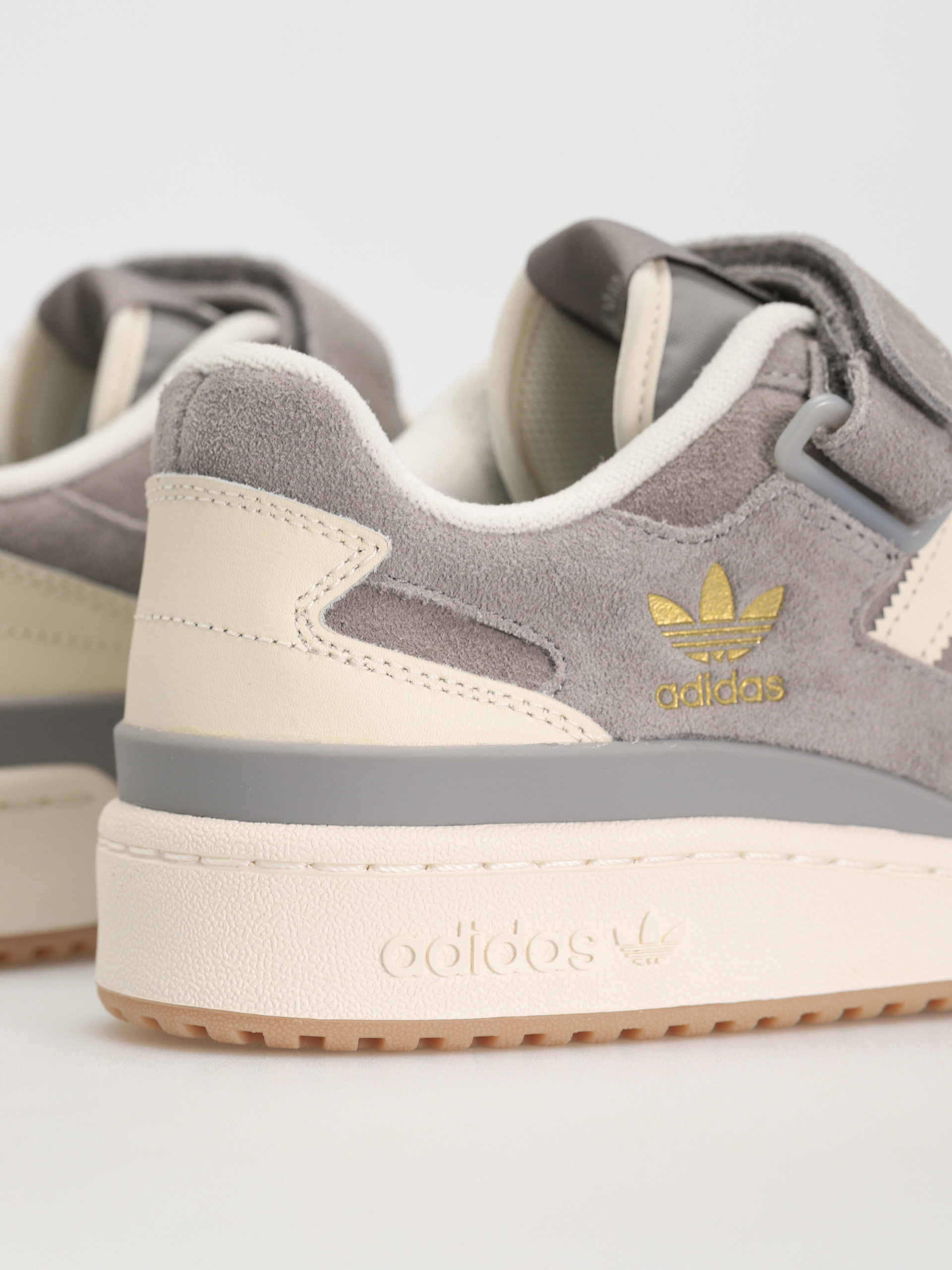 adidas Originals Forum Low Schuhe (chsogr/cwhite/gum3)