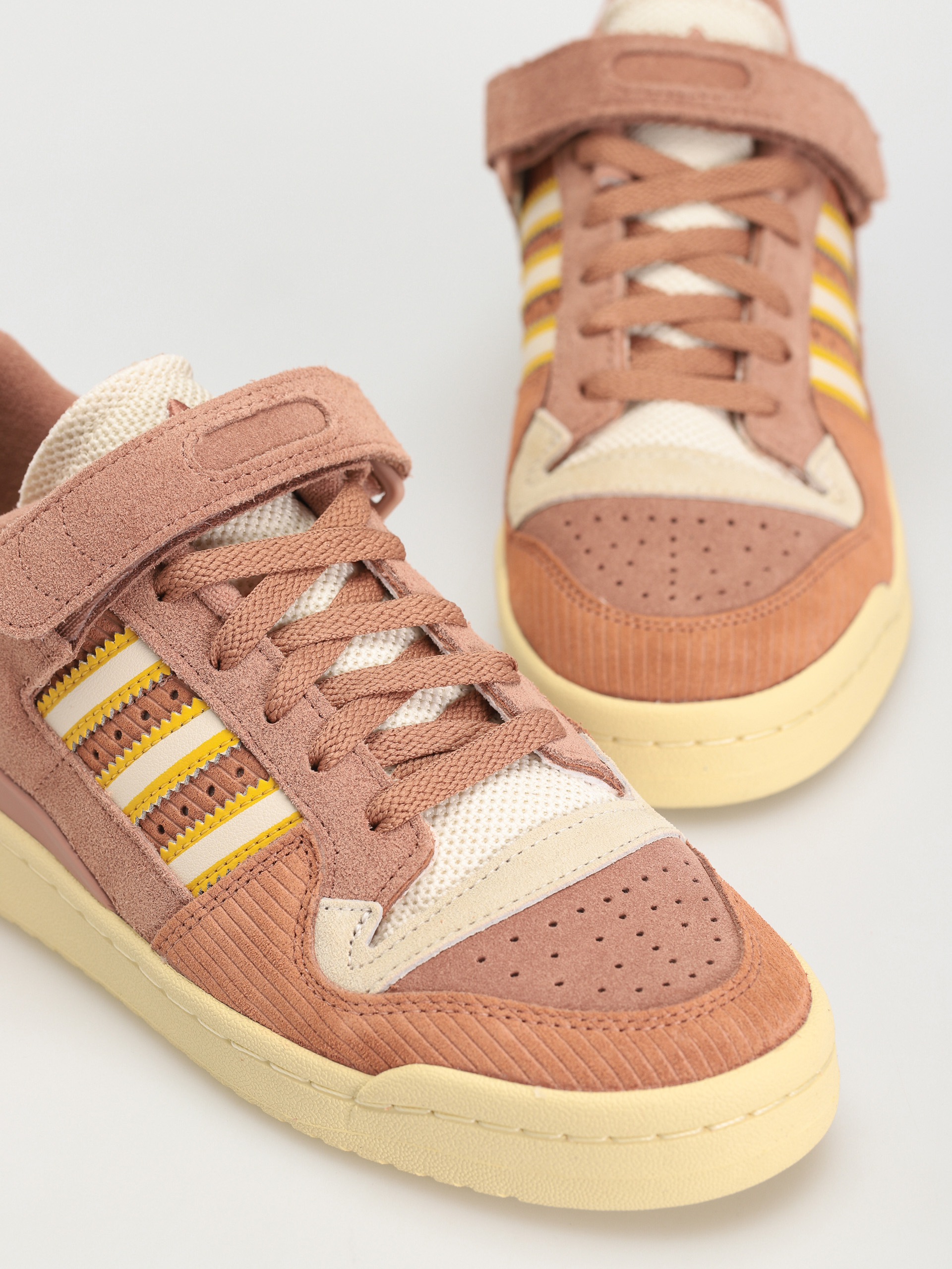 adidas Originals Forum 84 Low Shoes (clastr/cwhite/bogold)