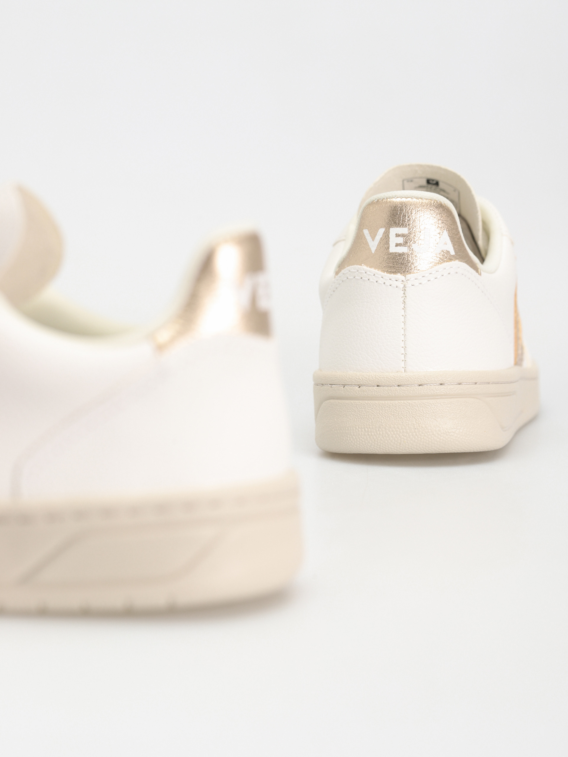 Veja V-10 Schuhe Wmn (extra white platine)