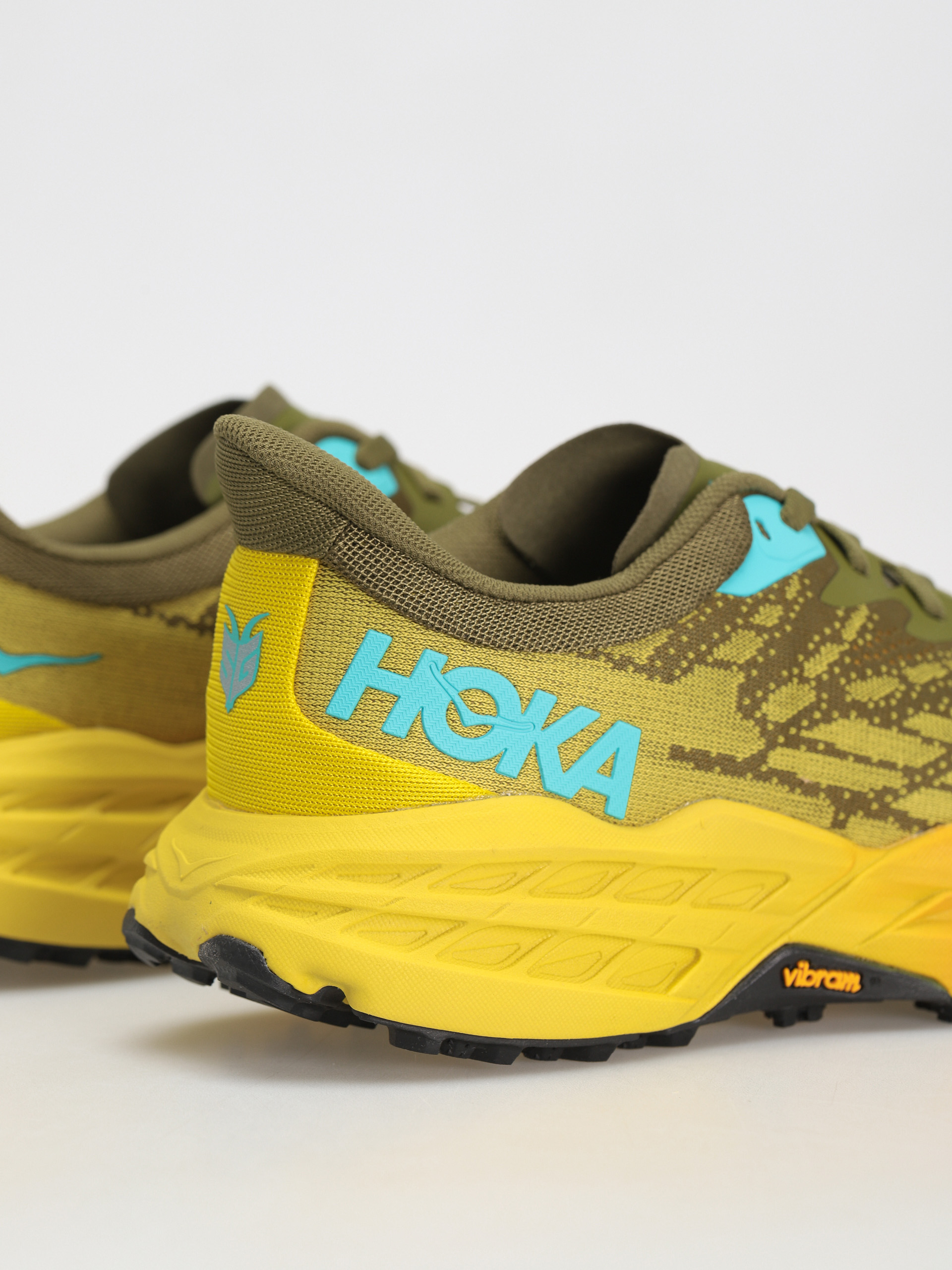 Hoka Speedgoat 5 Schuhe (avocado/passion fruit)