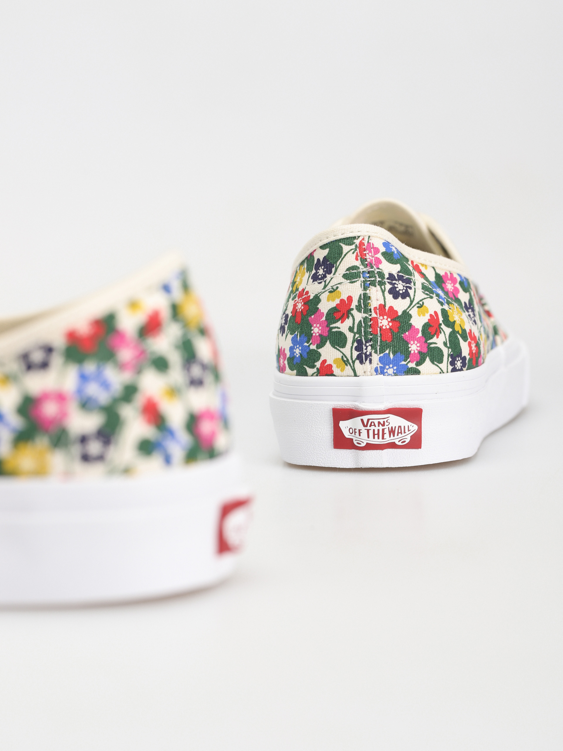 Vans Authentic Floral White Vans Authentic Shoes Wmn Multicolor