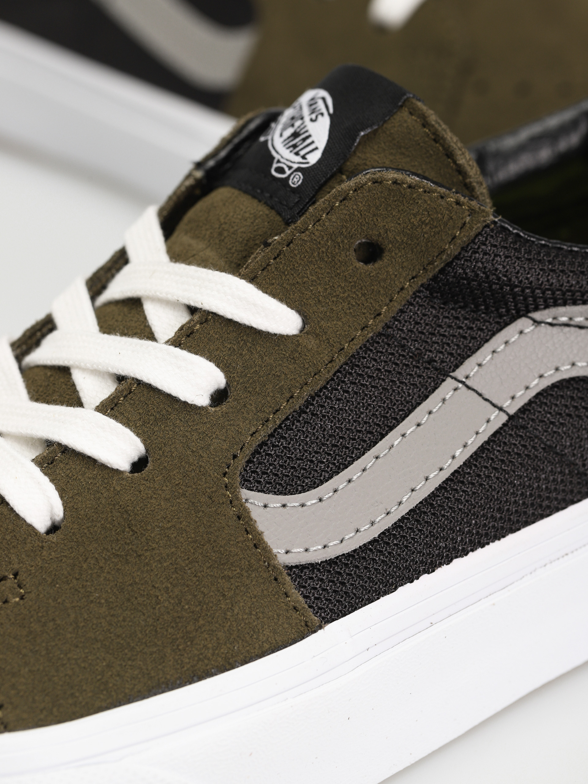 Vans Sk8 Low Shoes (2 tone olive/black)